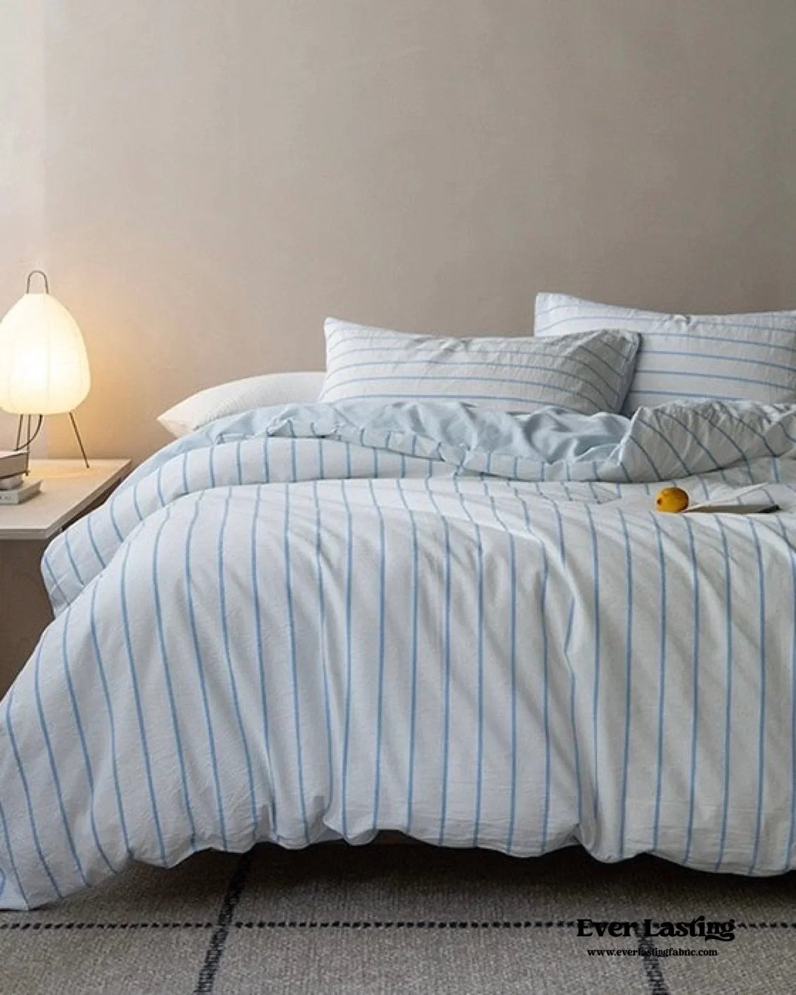 Skye Refreshing Striped Bedding Set / White Ever Lasting