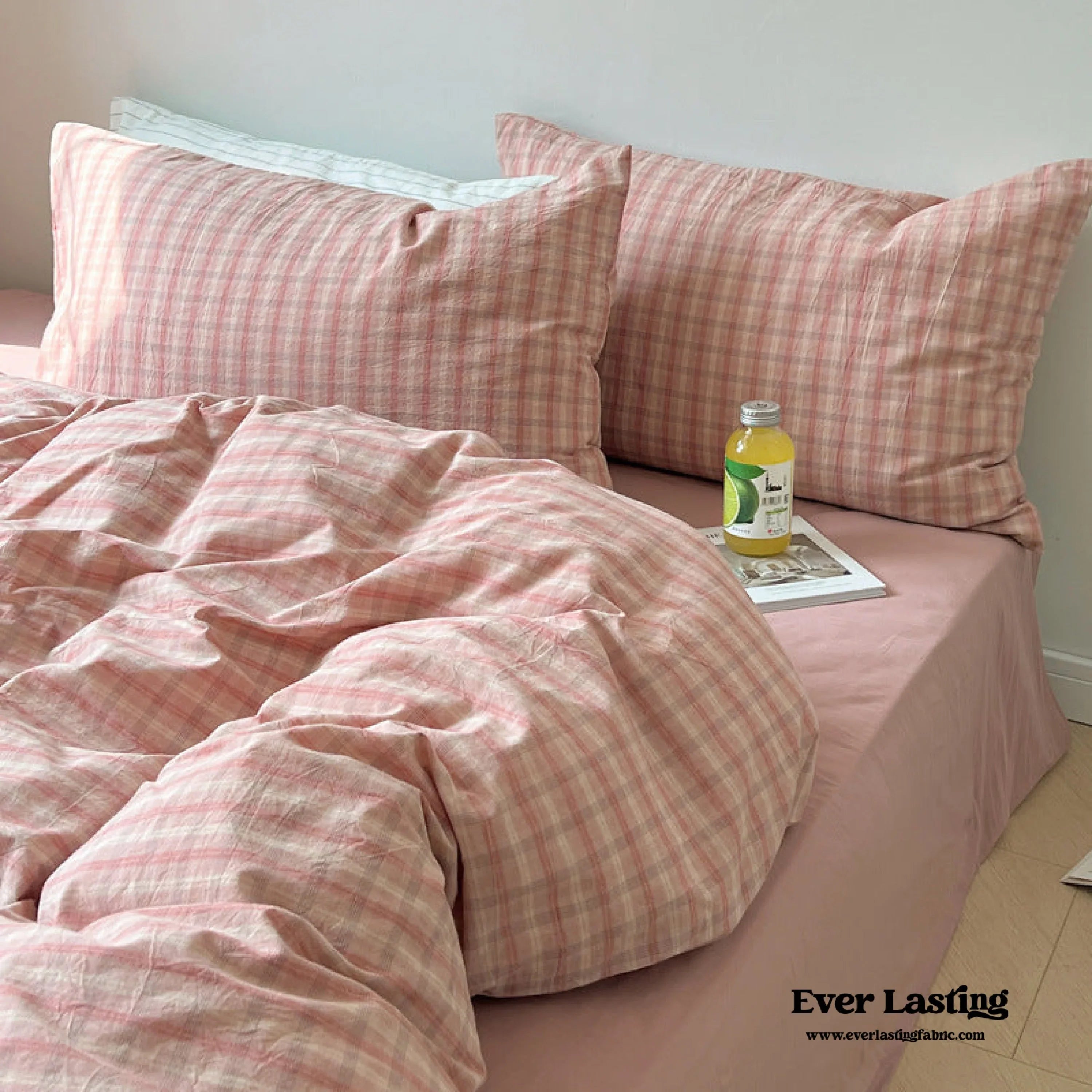 Soft Blend Plaid Bedding Set / Blue Ever Lasting