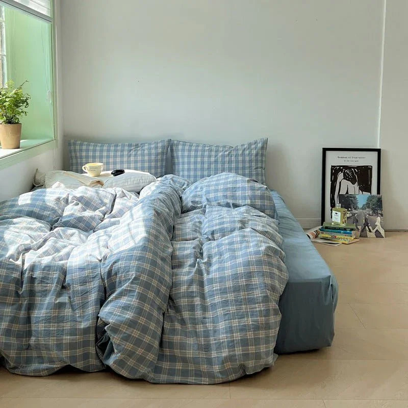Soft Blend Plaid Bedding Set / Blue Ever Lasting