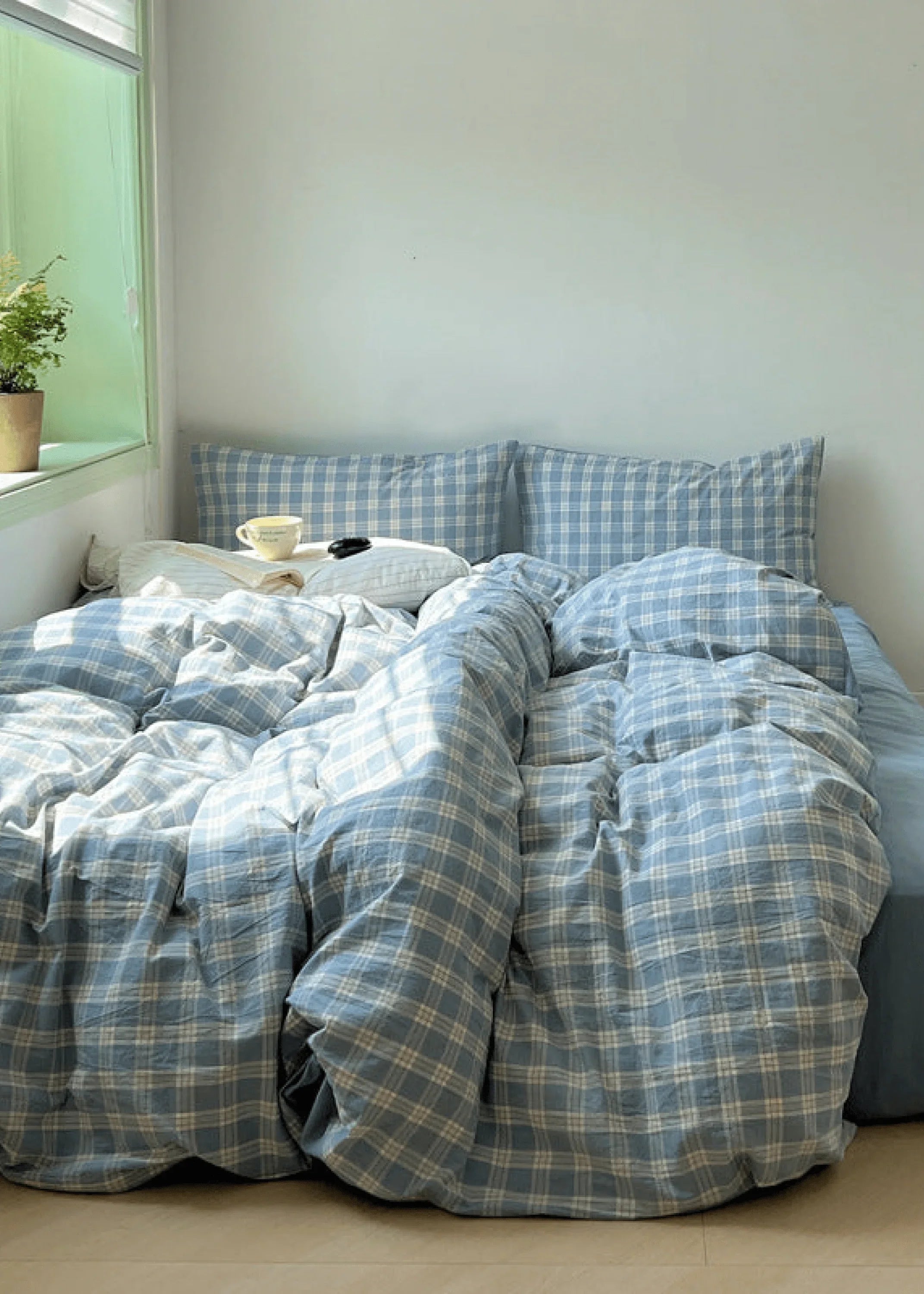 Soft Blend Plaid Bedding Set / Blue Ever Lasting