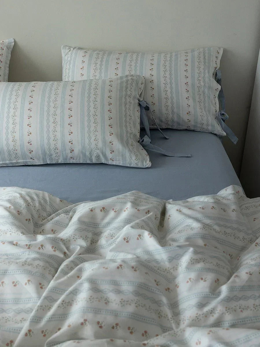 Soft Cottage Blue Ribbon Bedding Set / Blue Ever Lasting