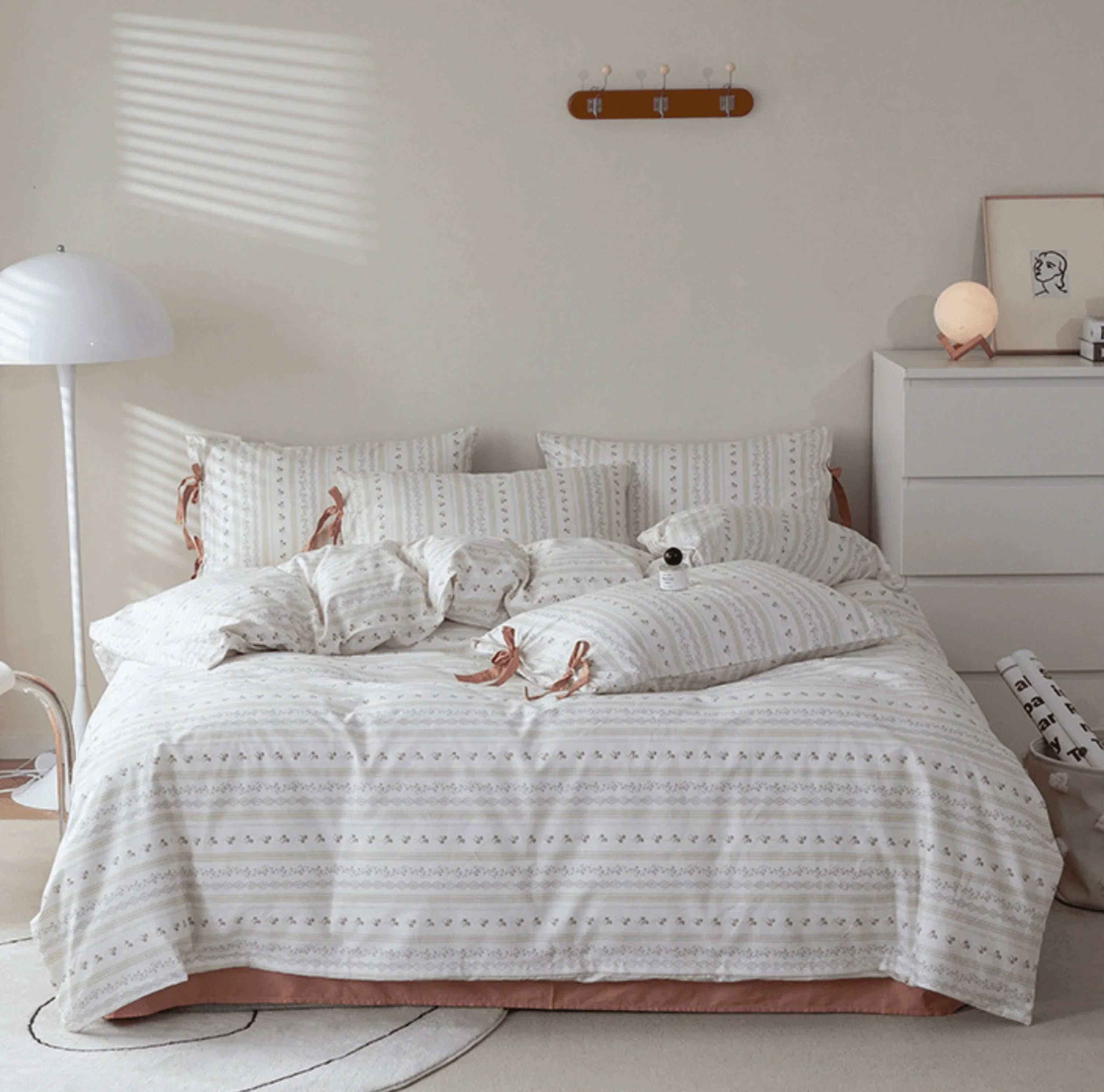 Soft Cottage Ribbon Bedding Set / Purple Ever Lasting