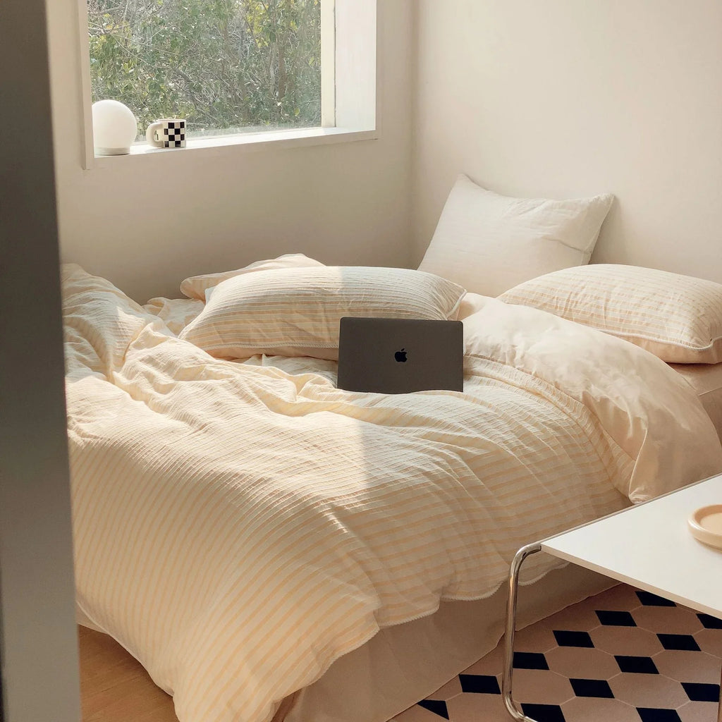 Soft Jacquard Bedding Set / Yellow Ever Lasting