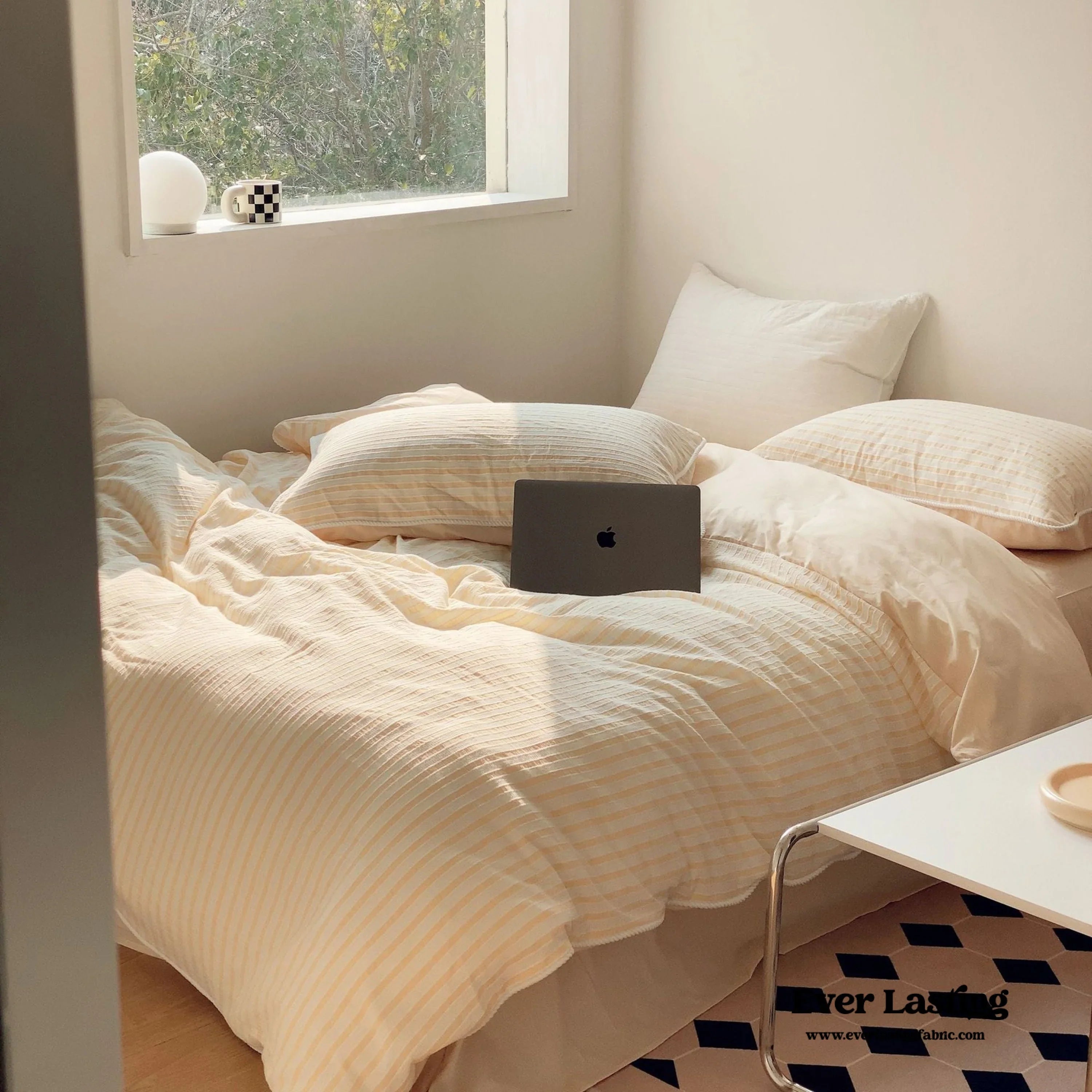 Soft Jacquard Bedding Set / Yellow Ever Lasting