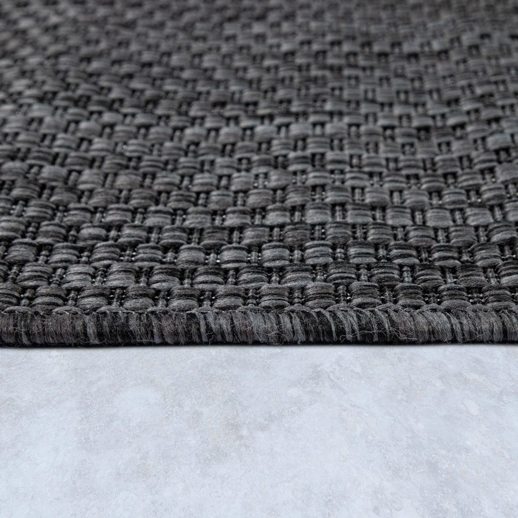 Solid Outdoor Rug for Patio or Balcony weatherproof in Mottled Anthracite RugYourHome