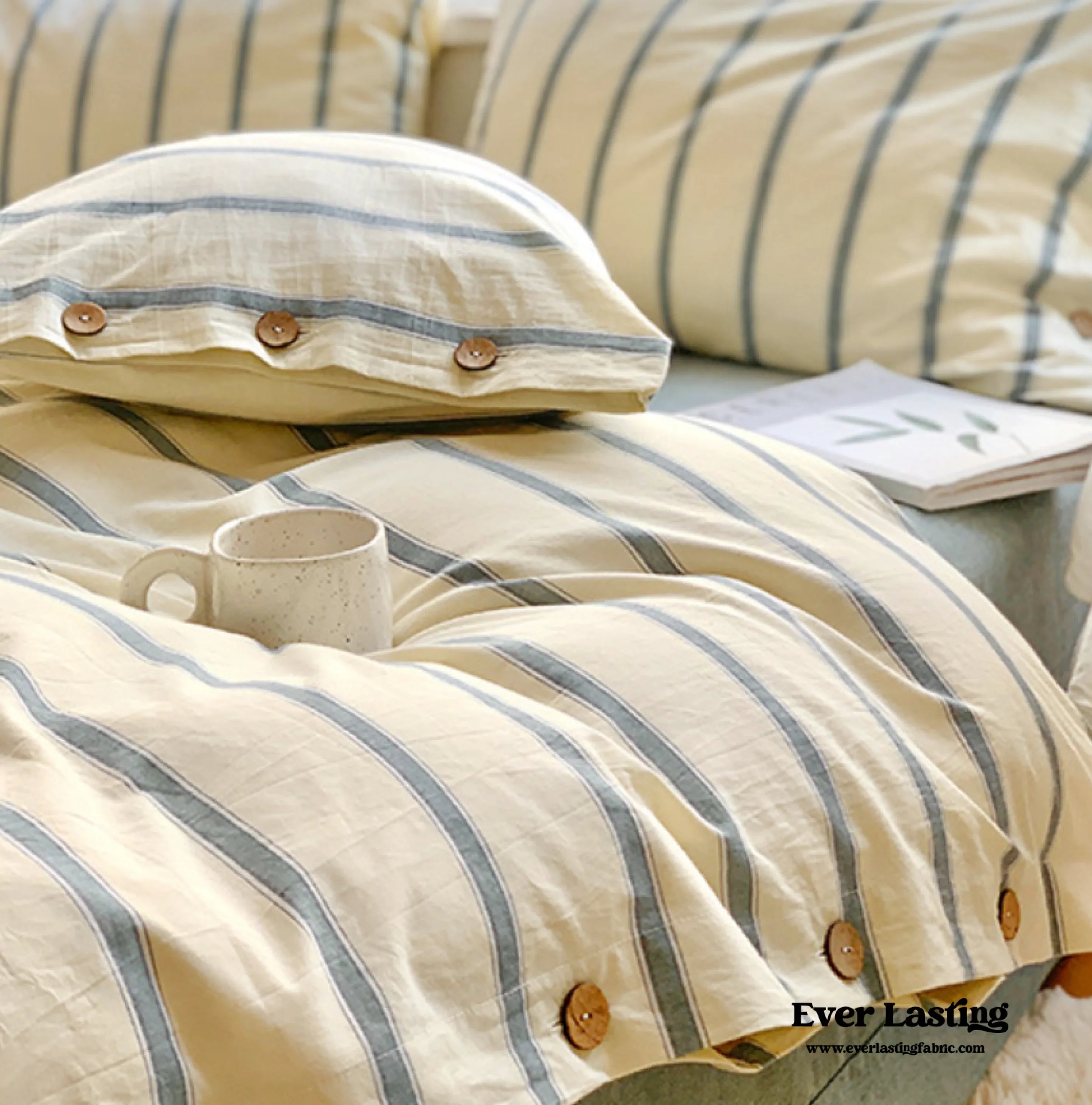 Stripe Buttoned Bedding Set / Beige Brown Ever Lasting