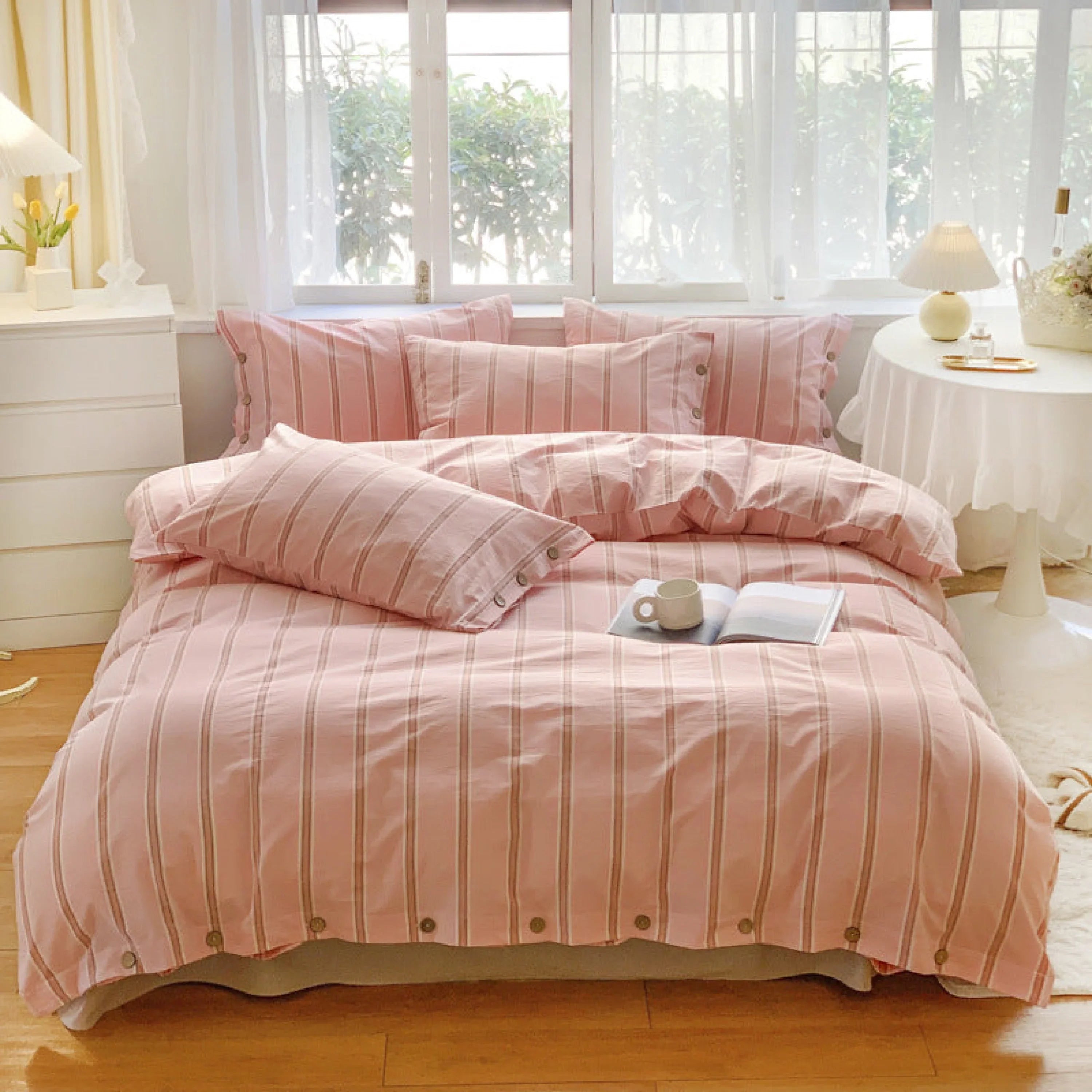 Stripe Buttoned Bedding Set / Beige Brown Ever Lasting