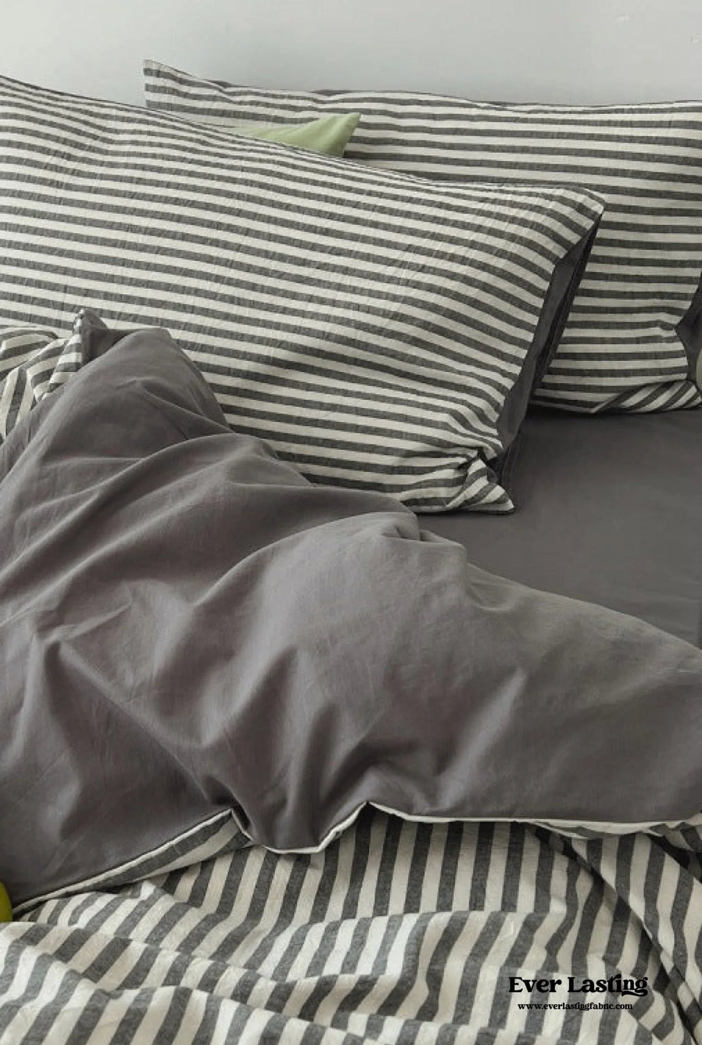 Striped Bedding Set / Blue Ever Lasting