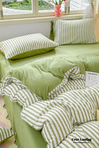 Striped Bedding Set / Blue Ever Lasting