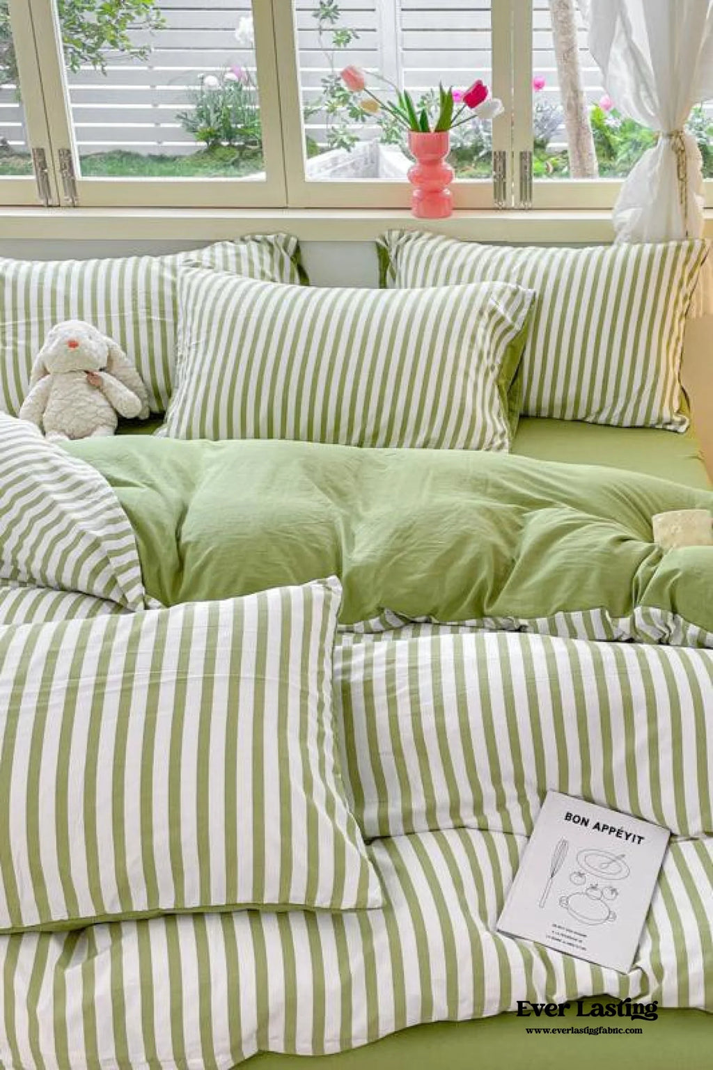 Striped Bedding Set / Blue Ever Lasting