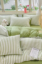 Striped Bedding Set / Blue Ever Lasting