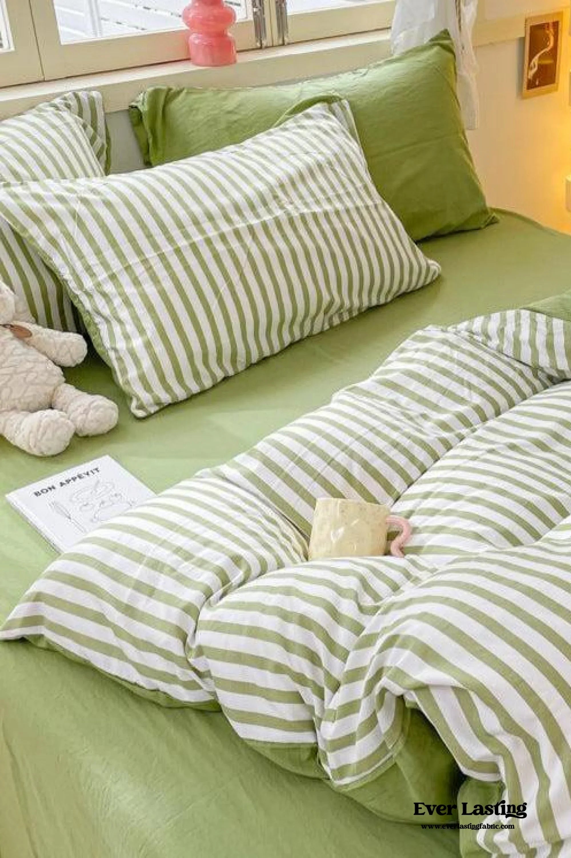 Striped Bedding Set / Blue Ever Lasting