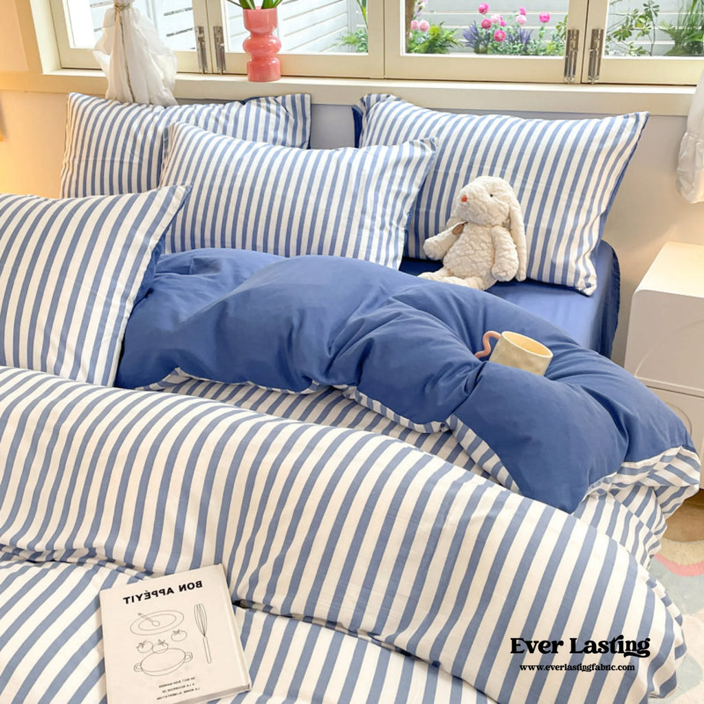 Striped Bedding Set / Blue Ever Lasting