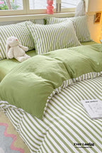 Striped Bedding Set / Blue Ever Lasting