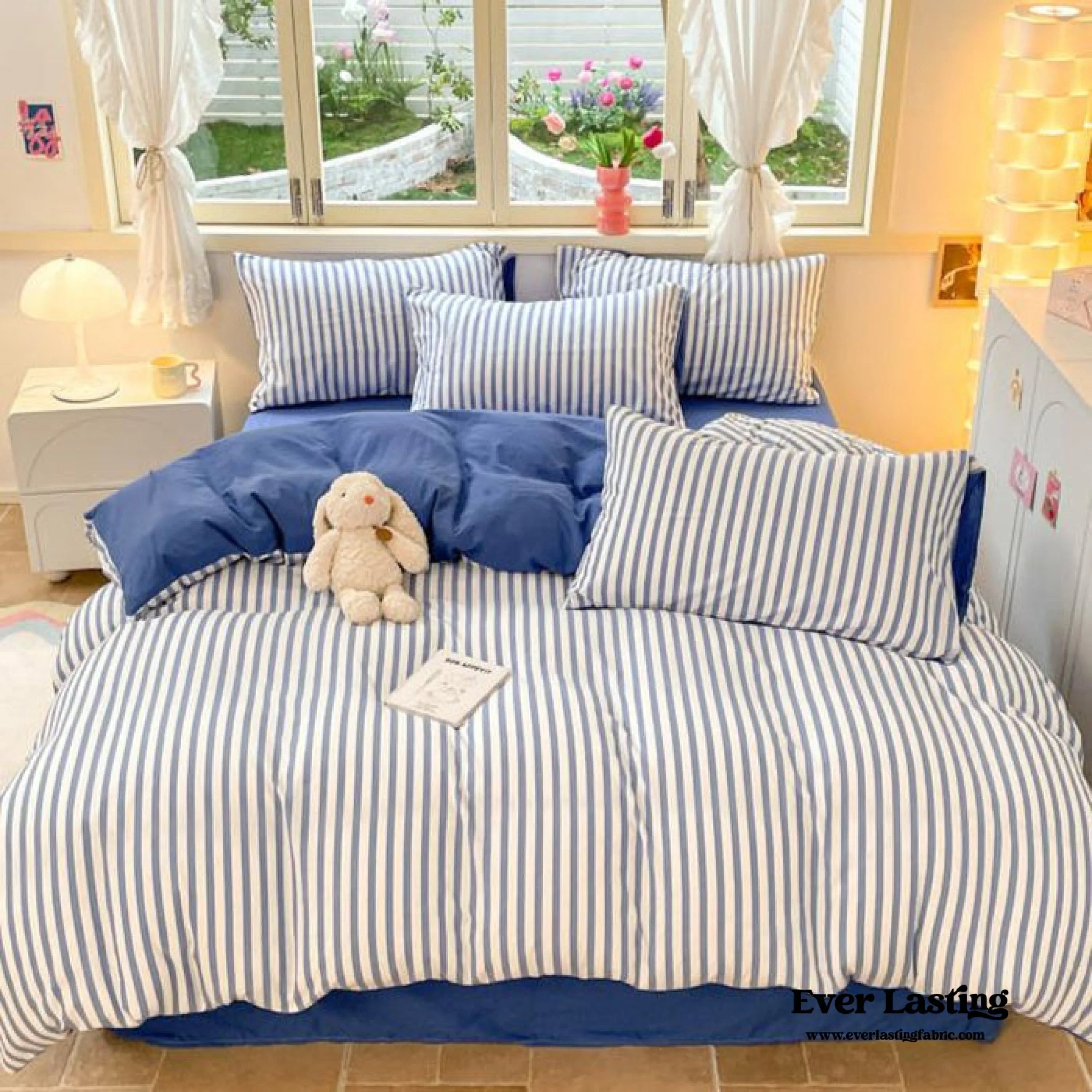 Striped Bedding Set / Blue Ever Lasting