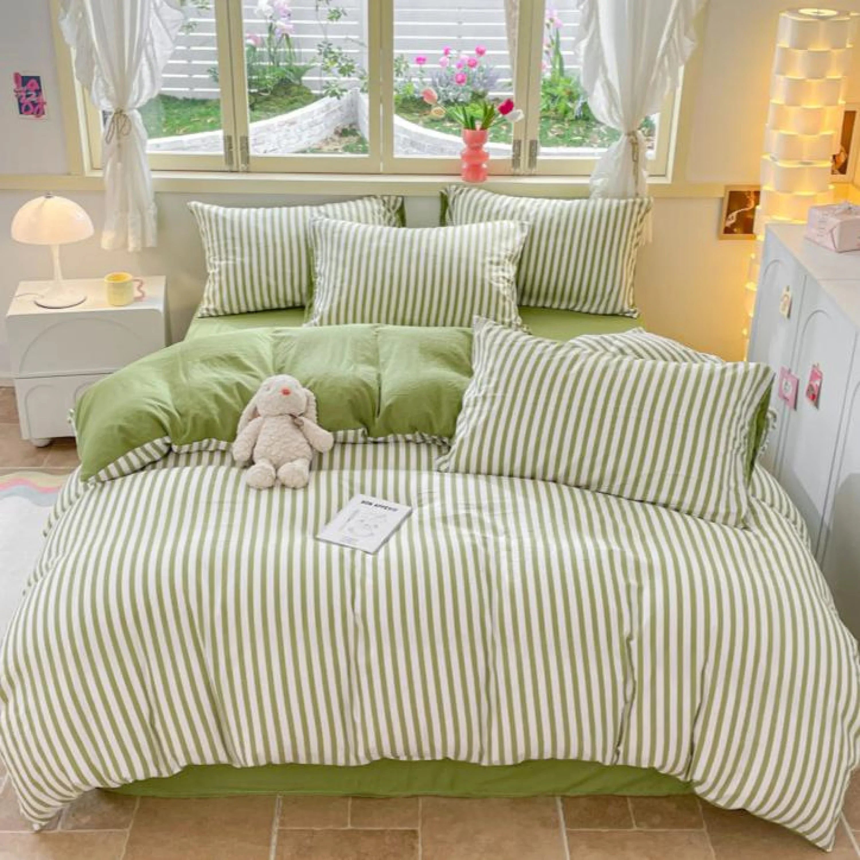 Striped Bedding Set / Blue Ever Lasting