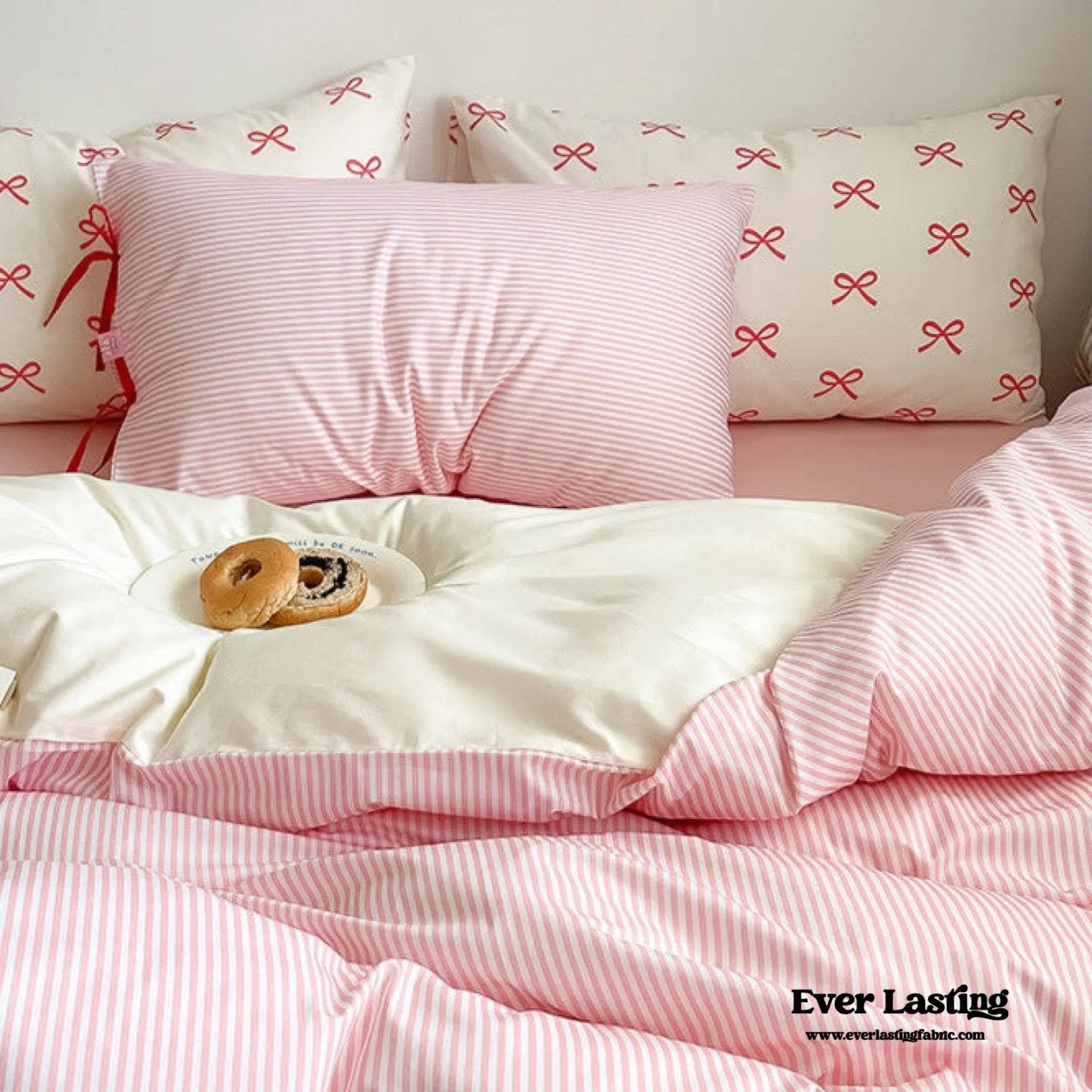 Sweet Bow Striped Bedding Set / Pink Ever Lasting