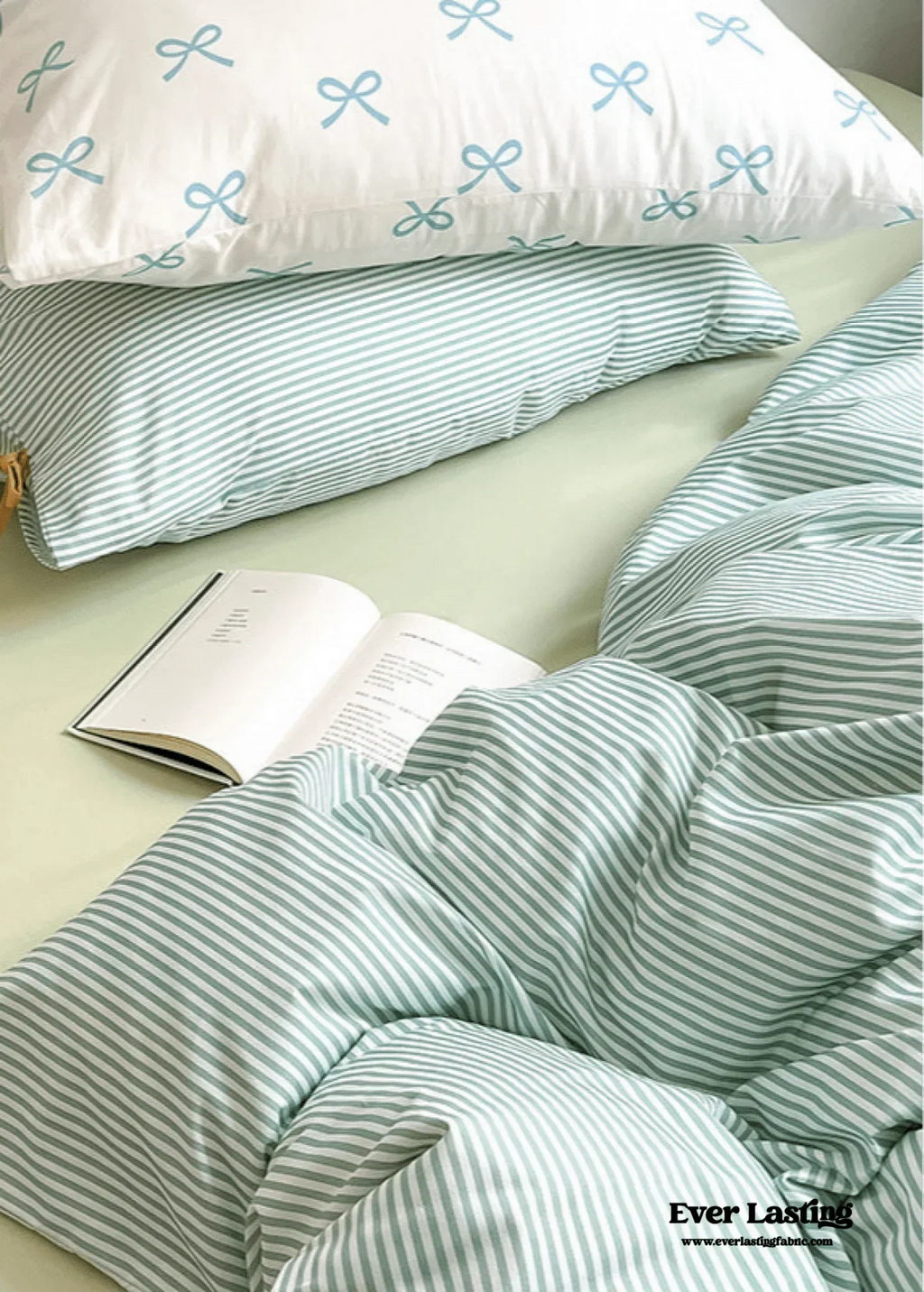Sweet Bow Striped Bedding Set / Pink Ever Lasting