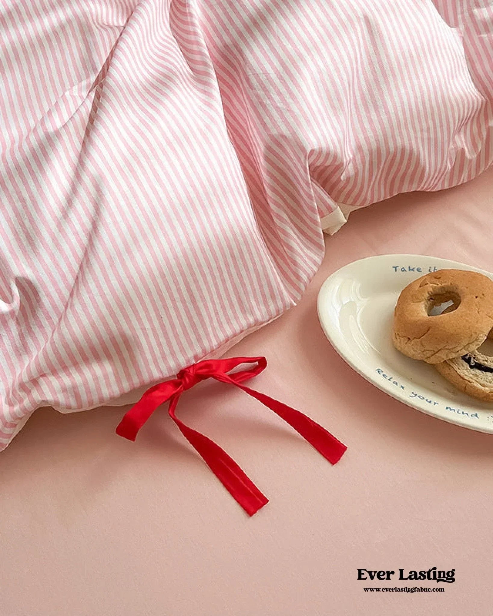 Sweet Bow Striped Bedding Set / Pink Ever Lasting