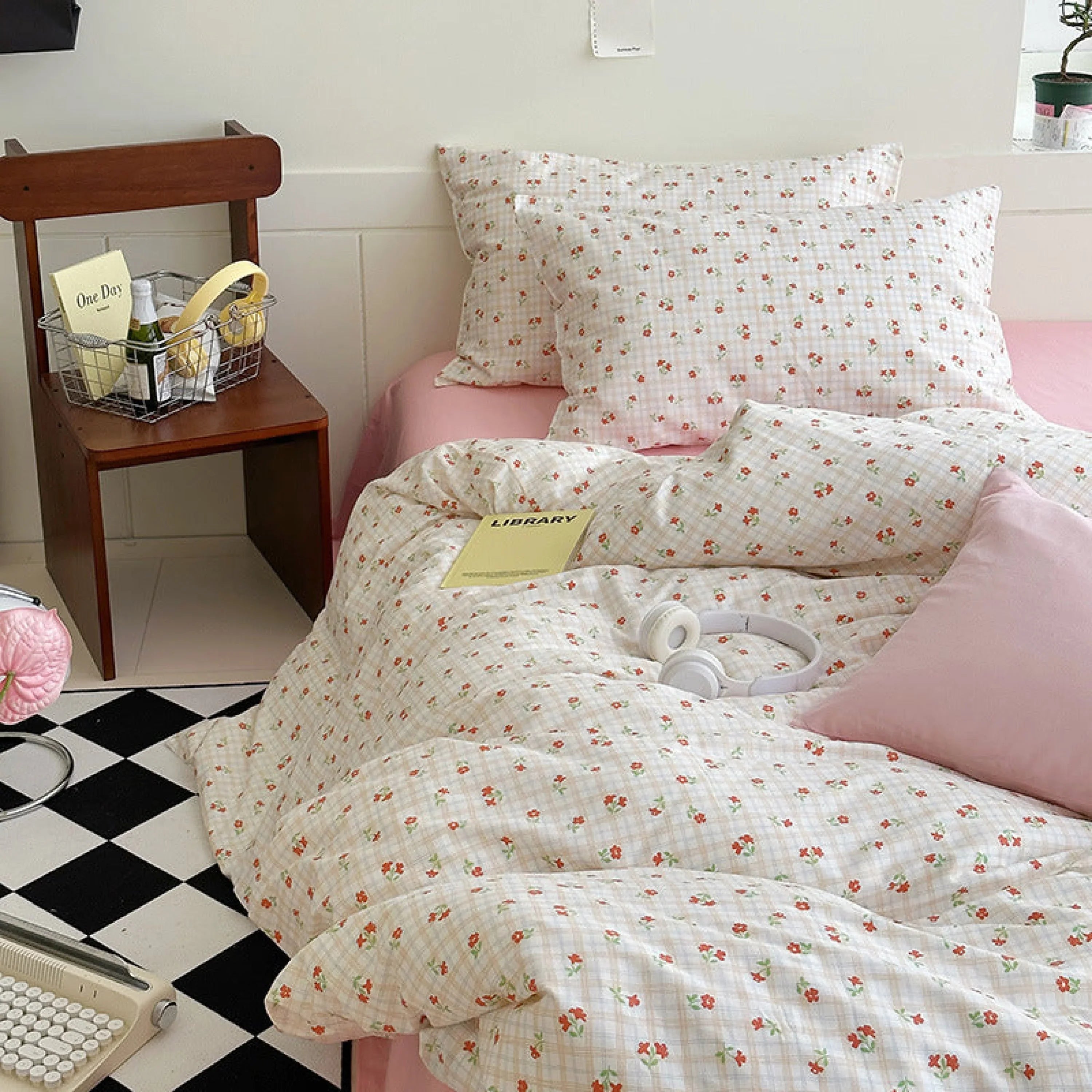 Sweet Floral Bedding Set / Blue Yellow Ever Lasting