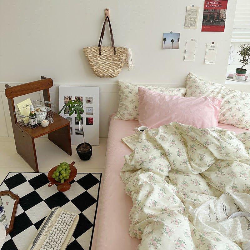 Sweet Floral Bedding Set / Cream Ever Lasting