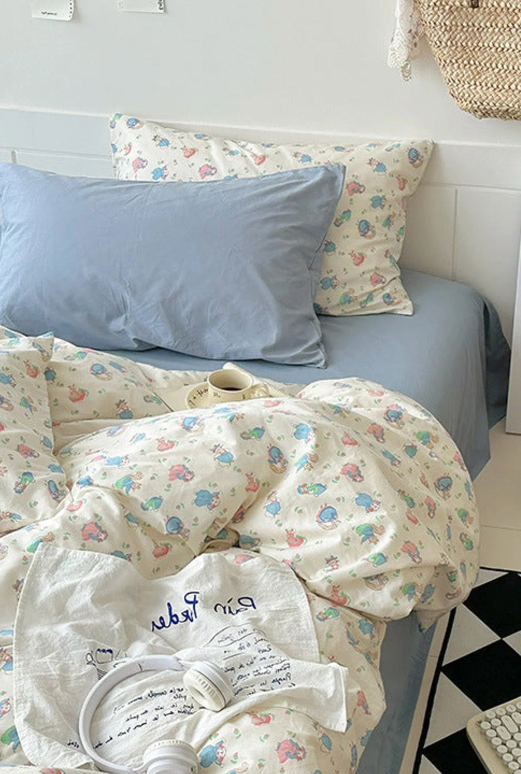 Sweet Floral Bedding Set / Cream Ever Lasting