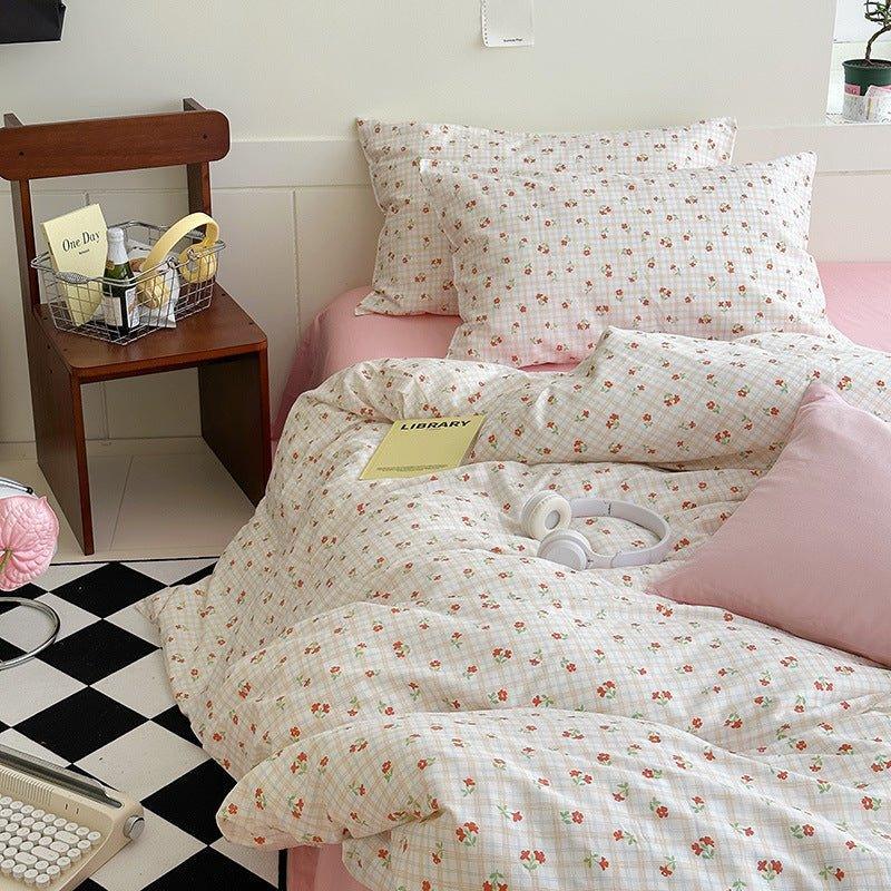 Sweet Floral Bedding Set / Pink Ever Lasting