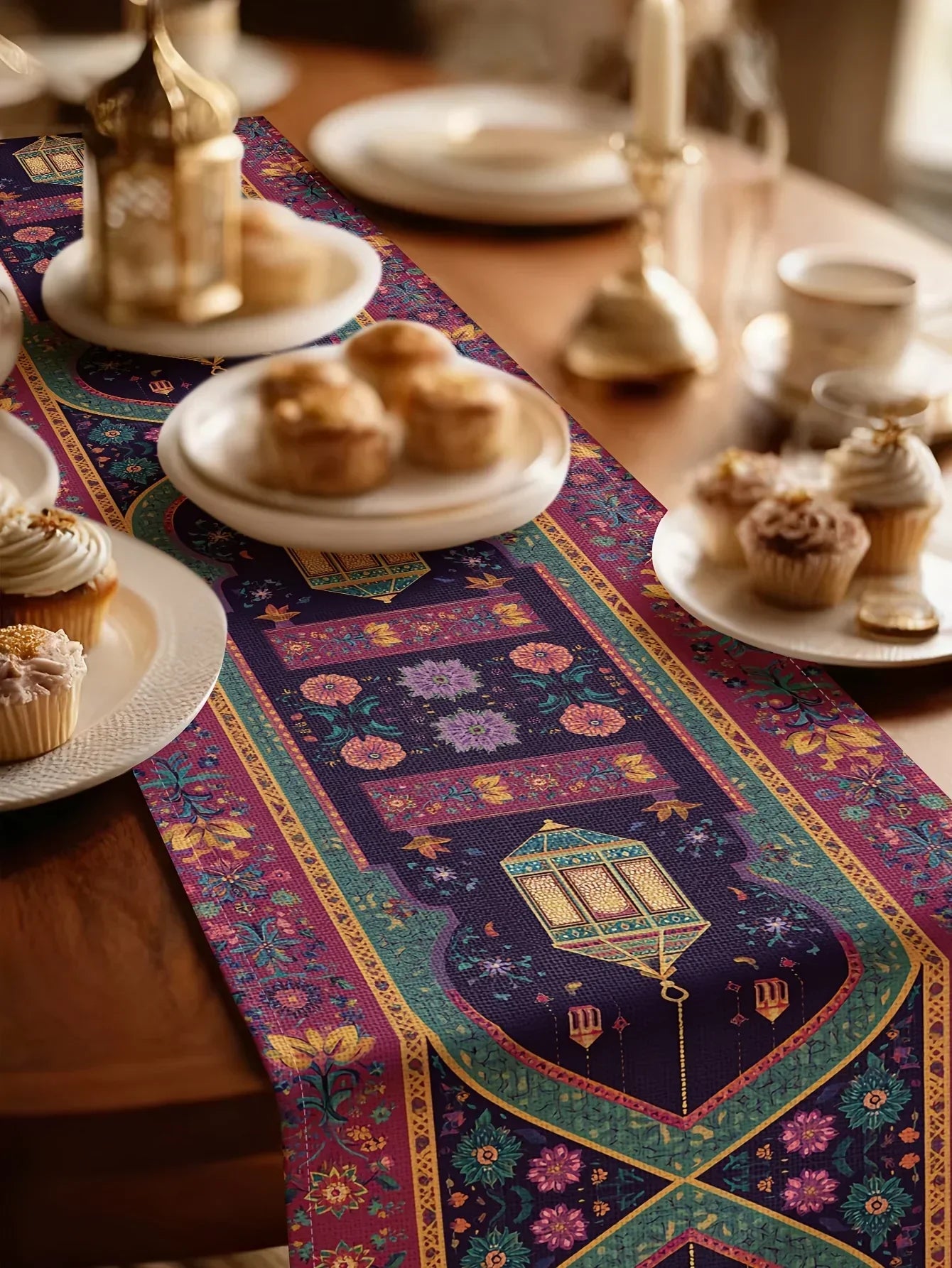 Table Runner - Vintage Polyester Ramadan Lantern