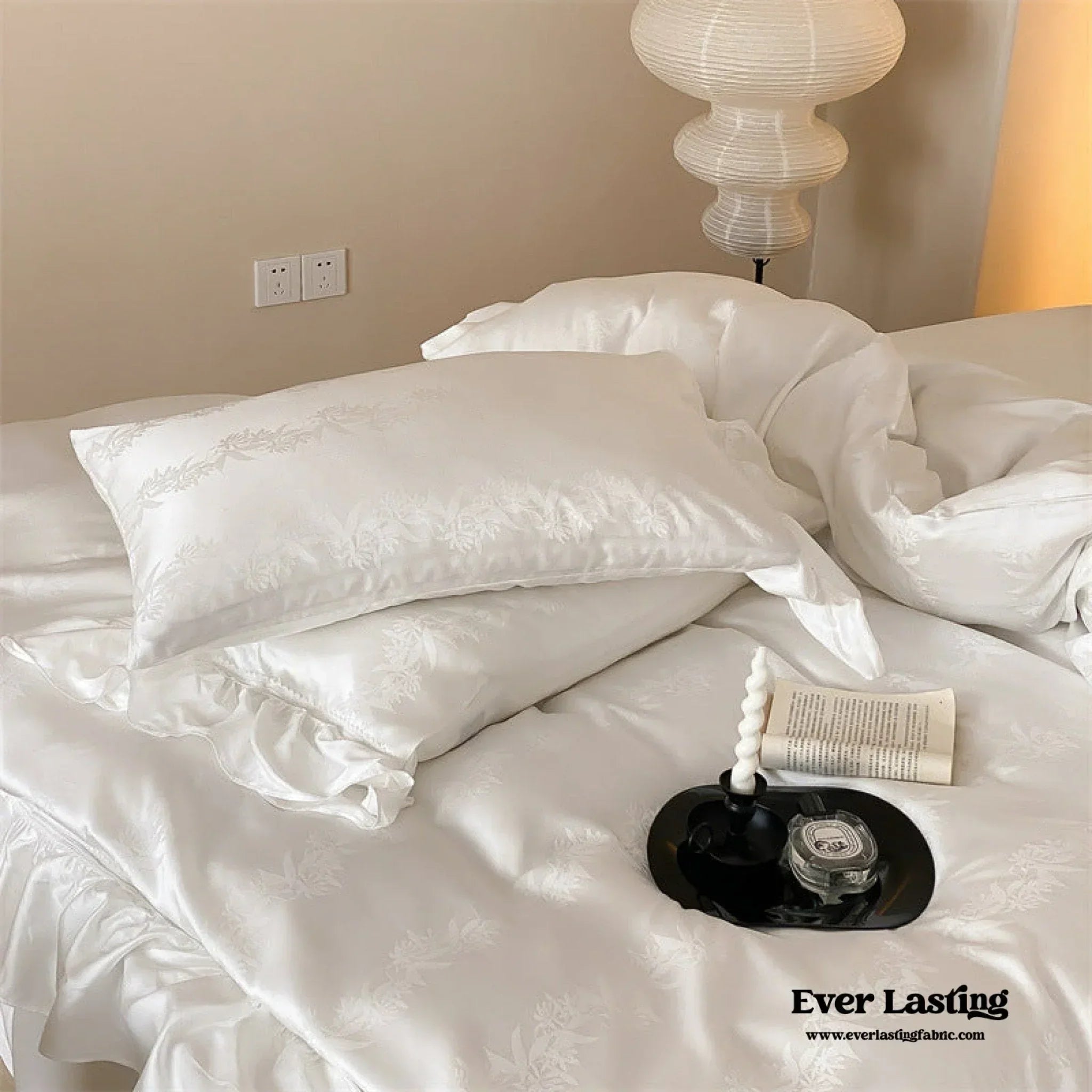 Tencel Silky Floral Ruffle Bedding Set / Snow White Ever Lasting