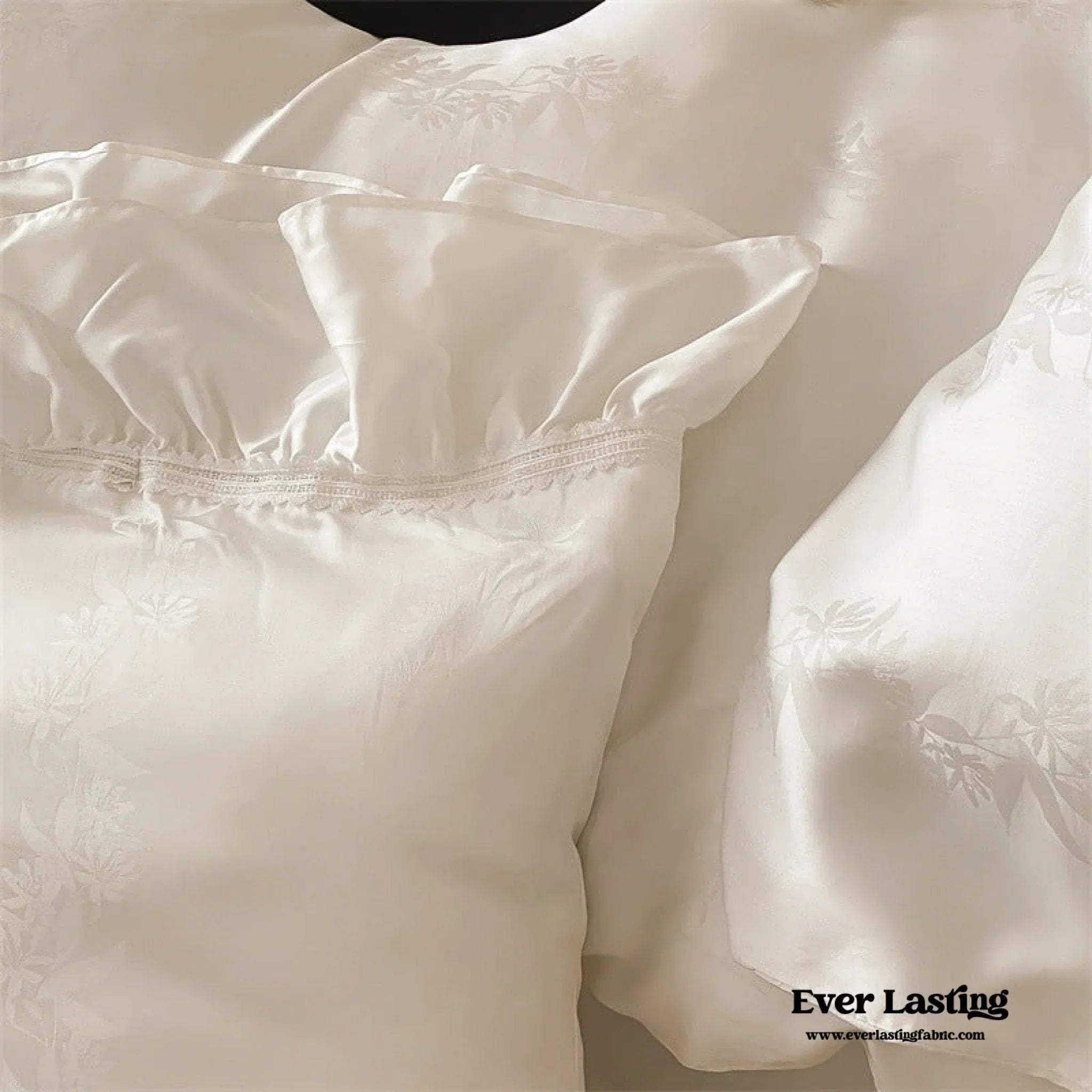 Tencel Silky Floral Ruffle Bedding Set / Snow White Ever Lasting