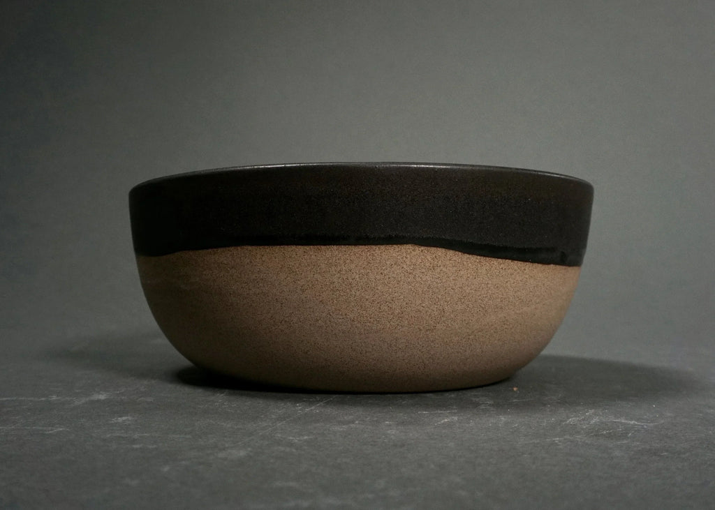 The Dinnerware Set - Gray/Black New York Handcrafted