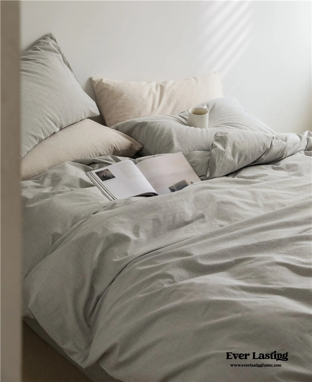 Thin Stripe Bedding Set / Blue Ever Lasting