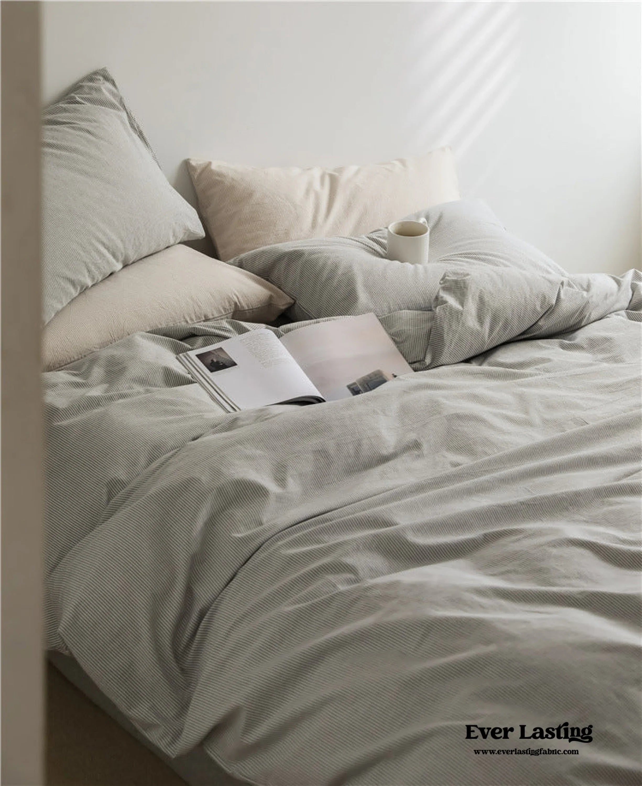 Thin Stripe Bedding Set / Blue Ever Lasting
