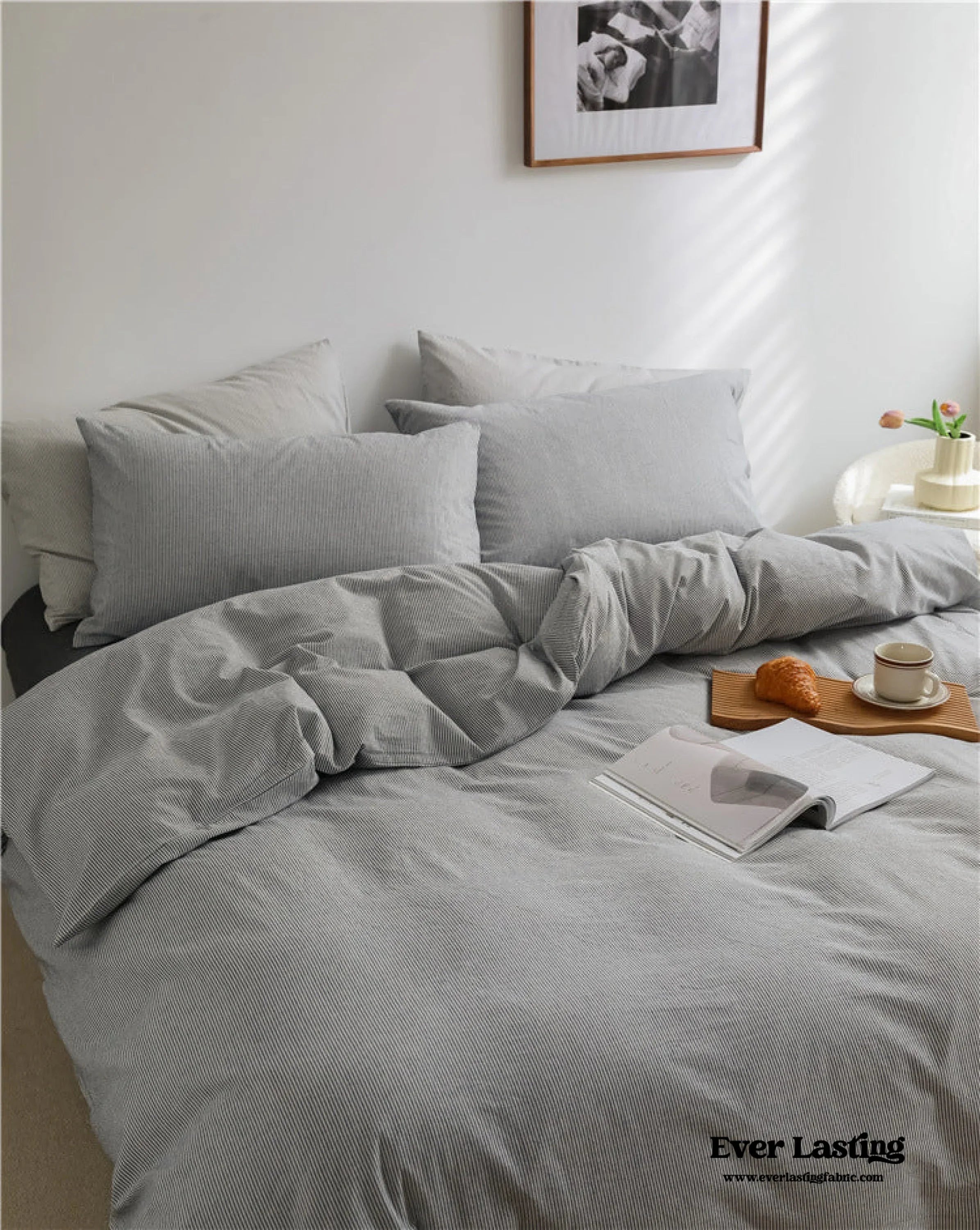 Thin Stripe Bedding Set / Blue Ever Lasting