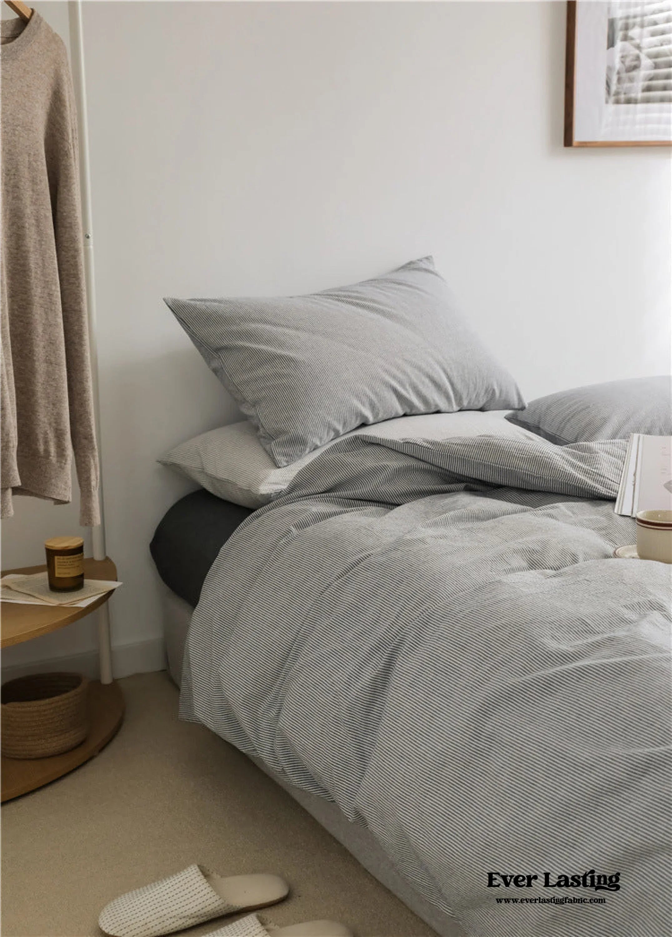 Thin Stripe Bedding Set / Blue Ever Lasting