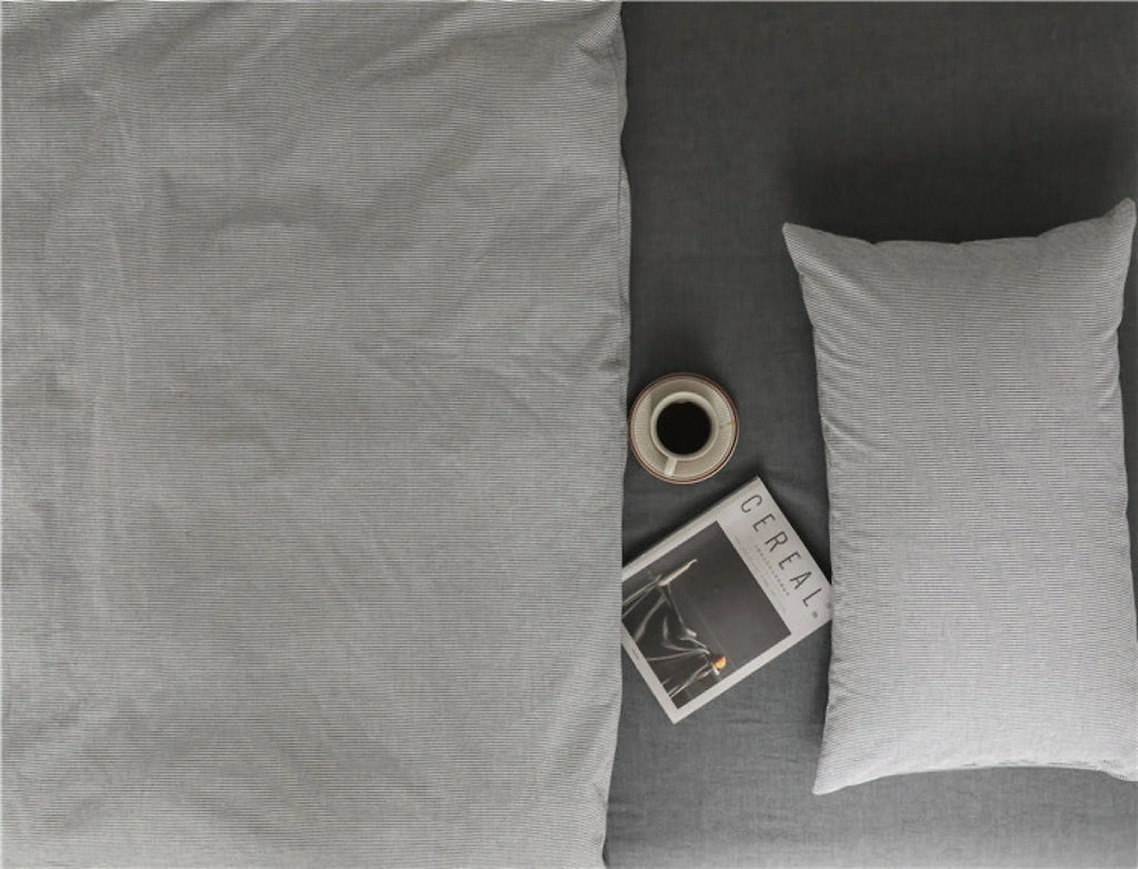 Thin Stripe Bedding Set / Blue Ever Lasting