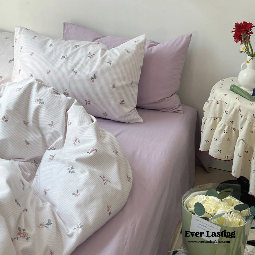 Thin Stripe Floral Bedding Set / Blue Ever Lasting