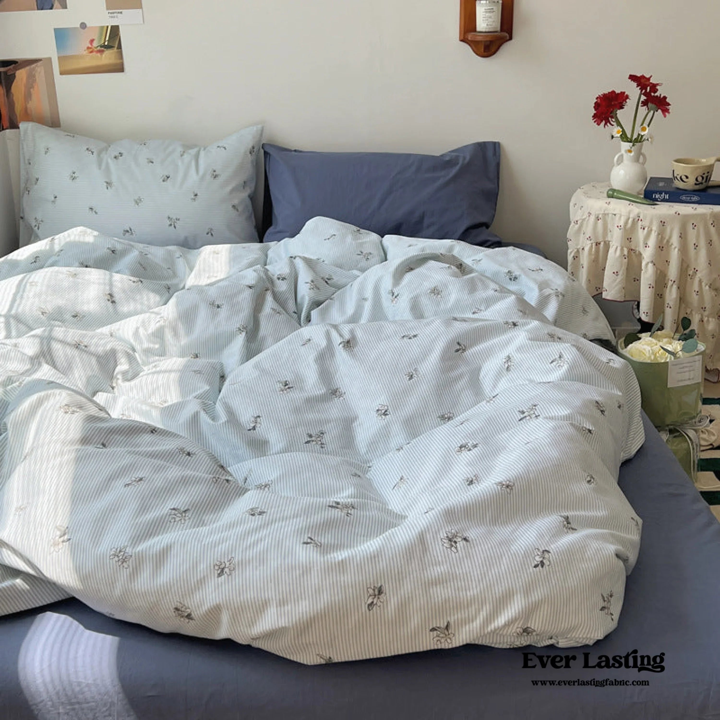 Thin Stripe Floral Bedding Set / Blue Ever Lasting