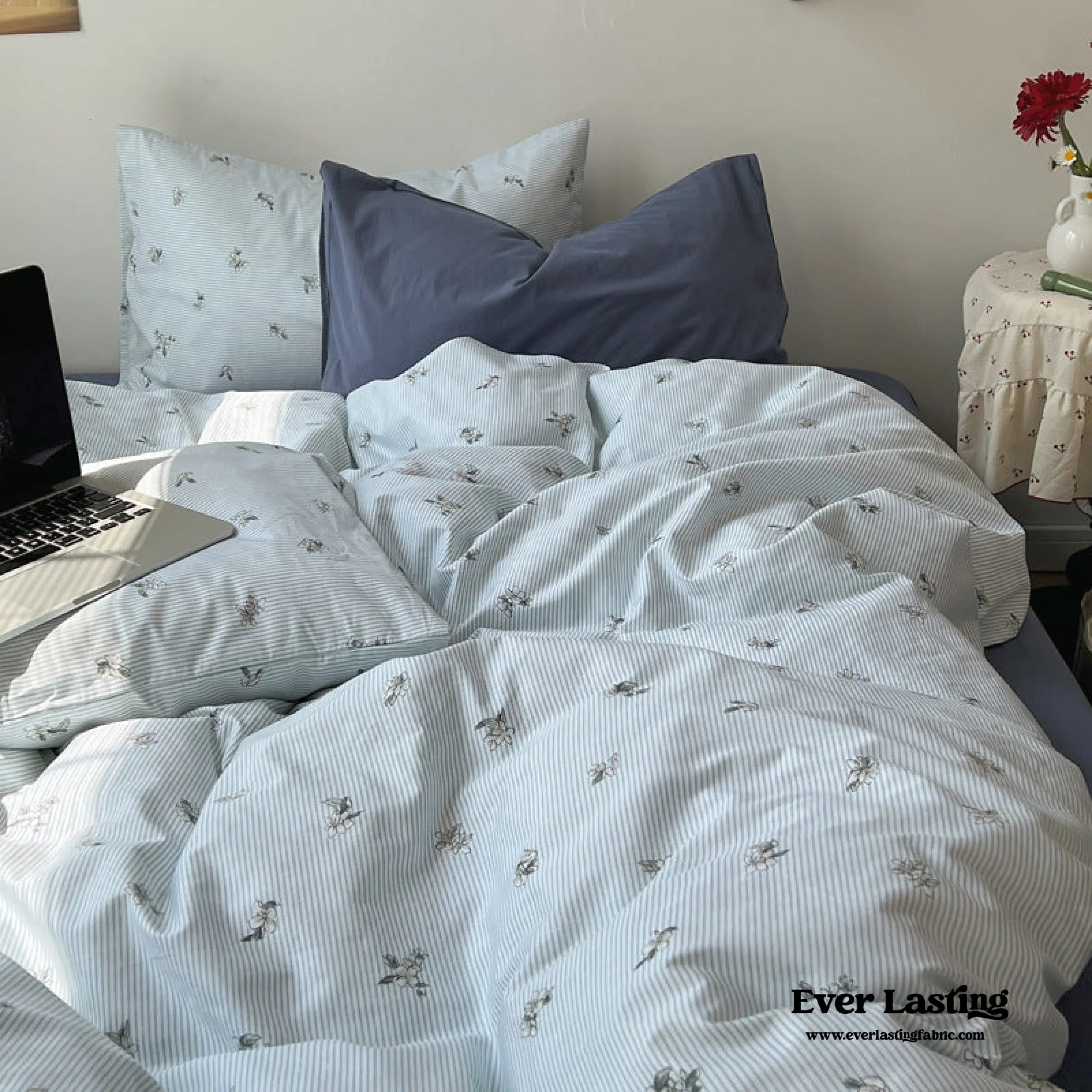 Thin Stripe Floral Bedding Set / Blue Ever Lasting