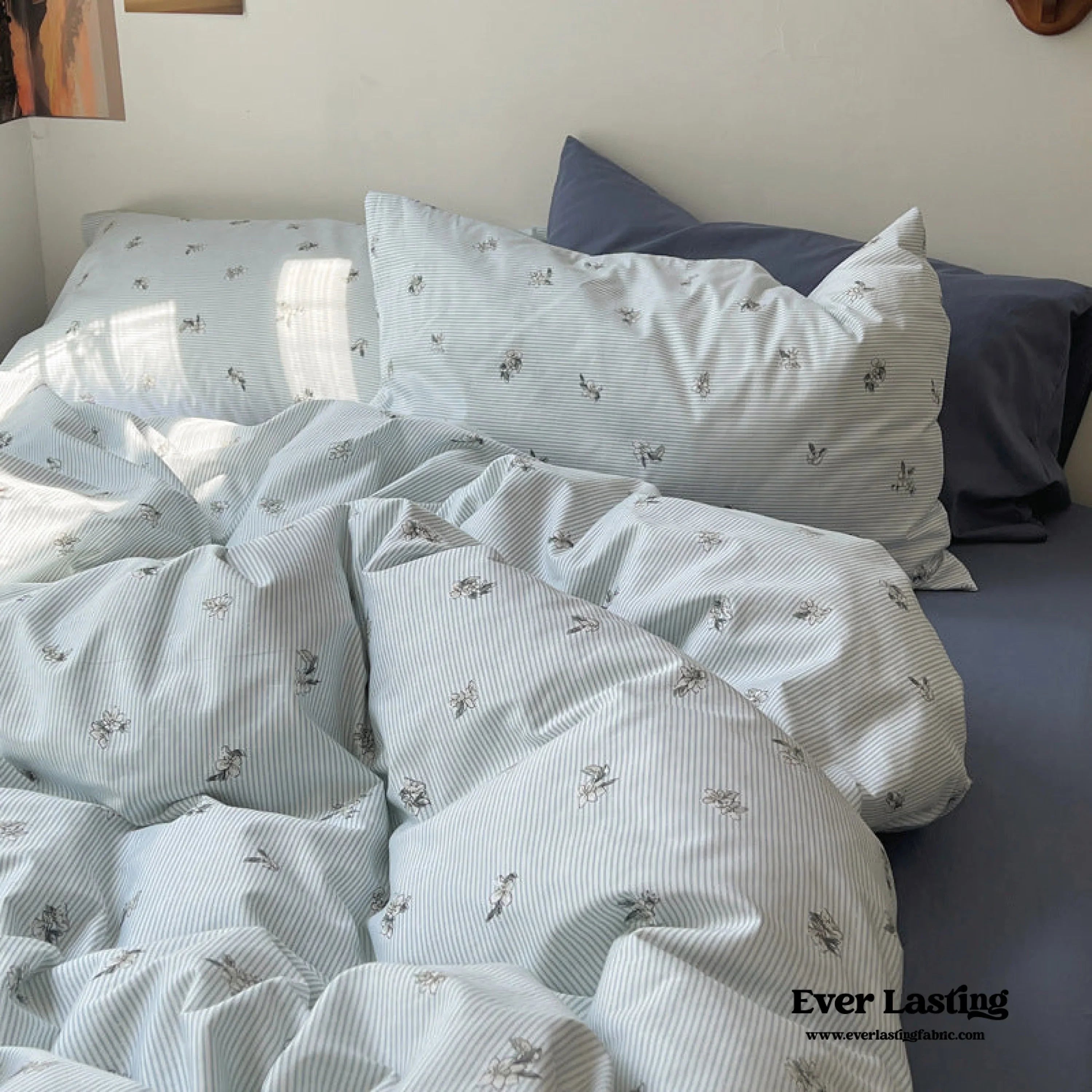 Thin Stripe Floral Bedding Set / Blue Ever Lasting