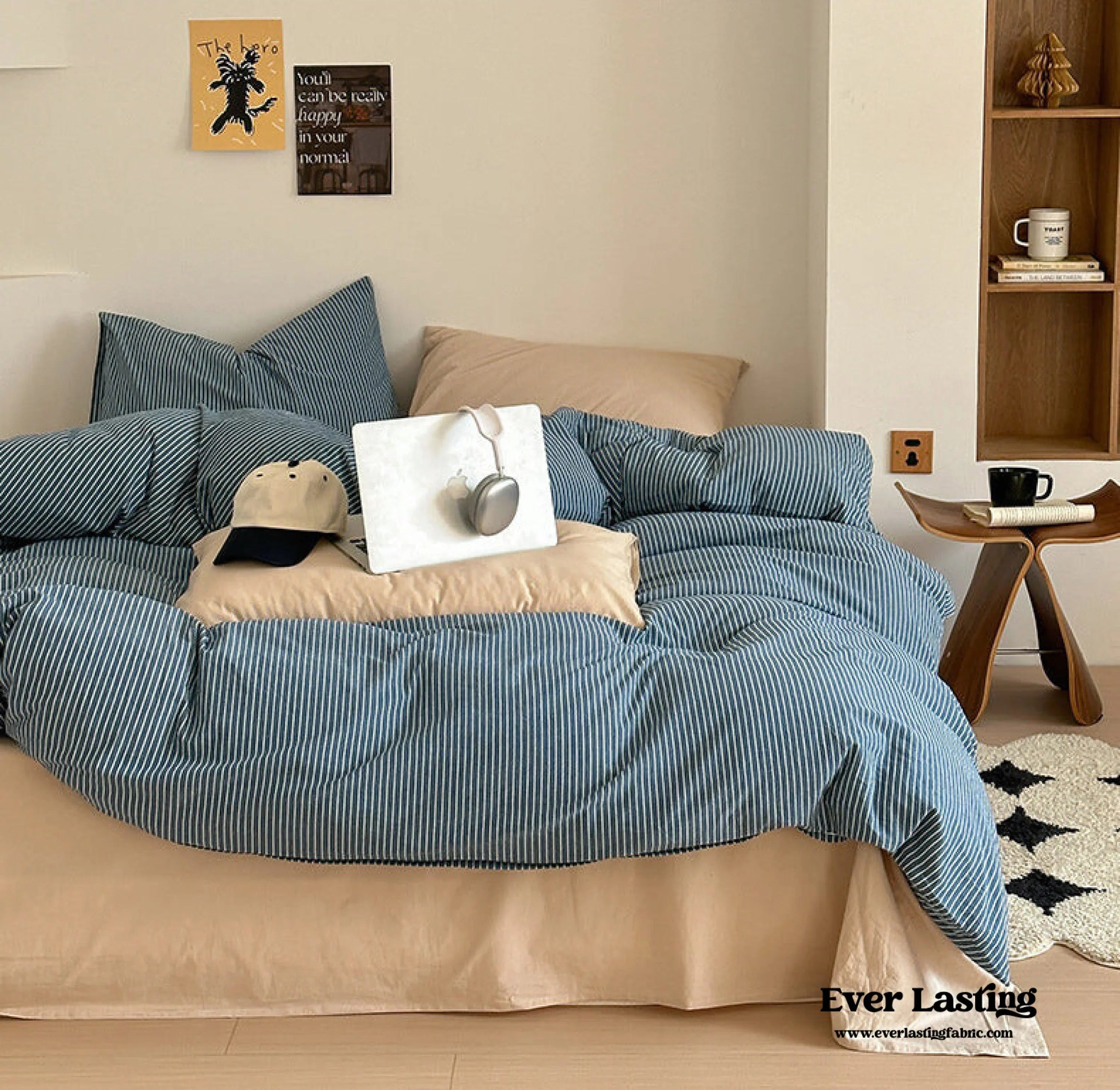 Thin Striped Bedding Set / Red Ever Lasting