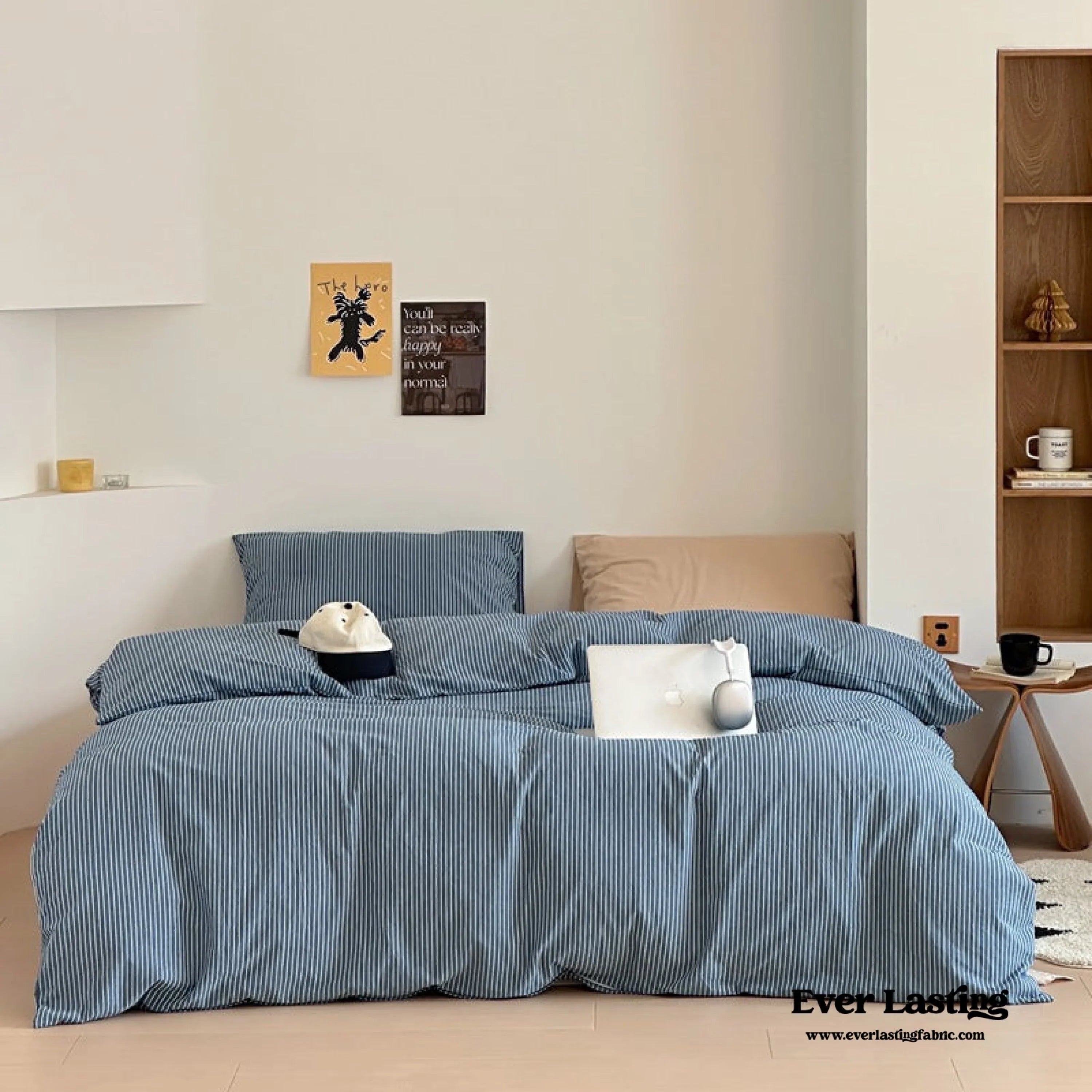 Thin Striped Bedding Set / Red Ever Lasting