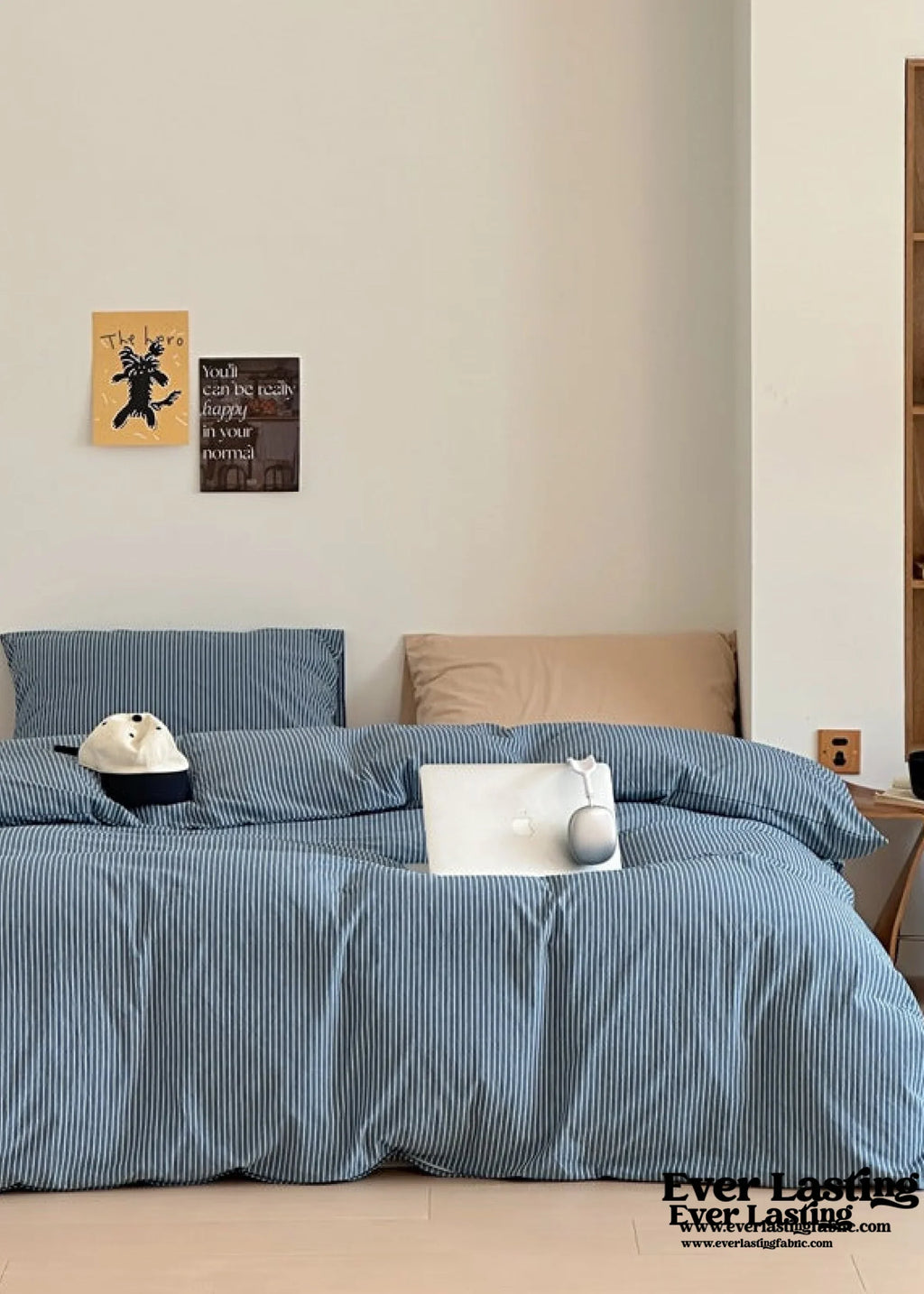 Thin Striped Bedding Set / Red Ever Lasting