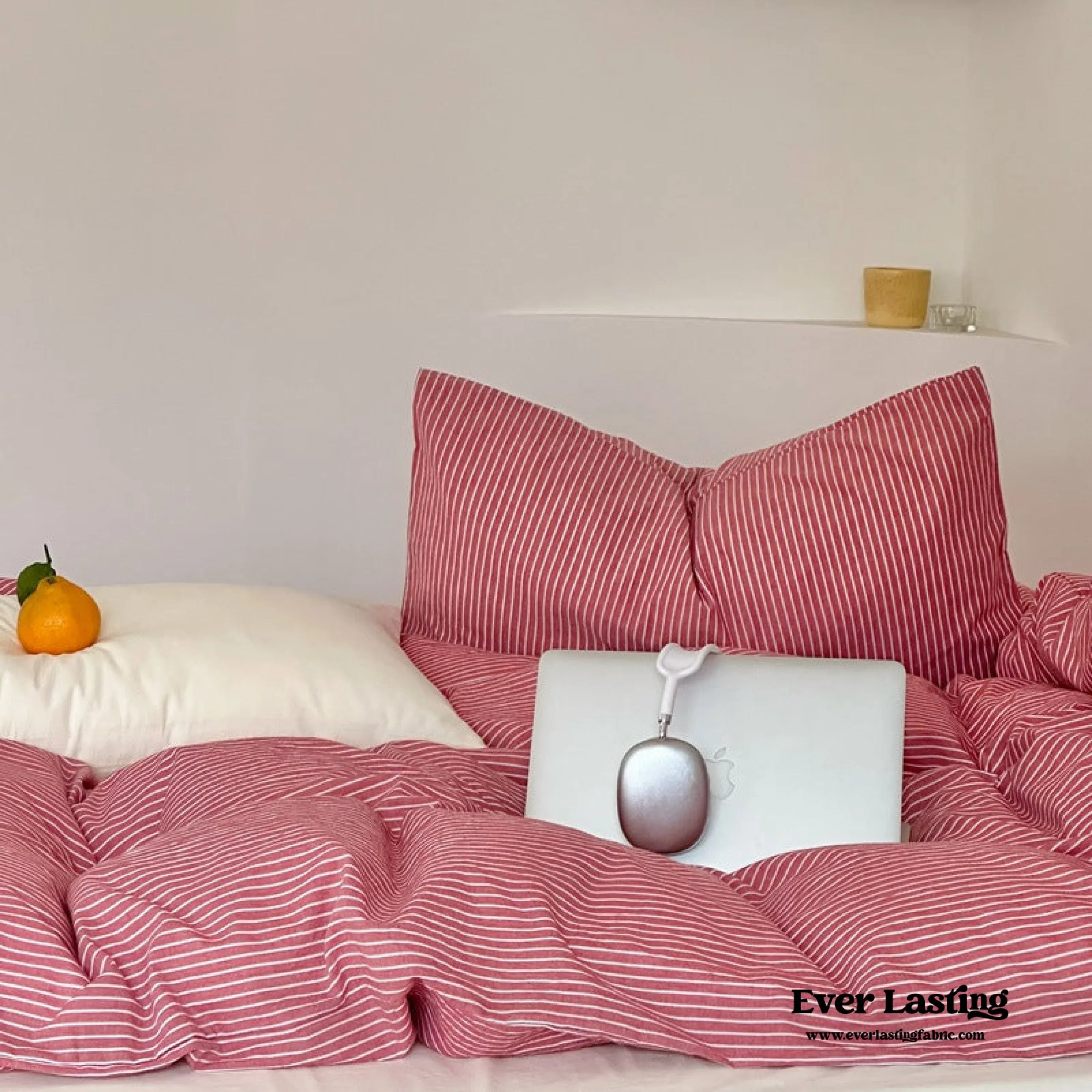 Thin Striped Bedding Set / Red Ever Lasting