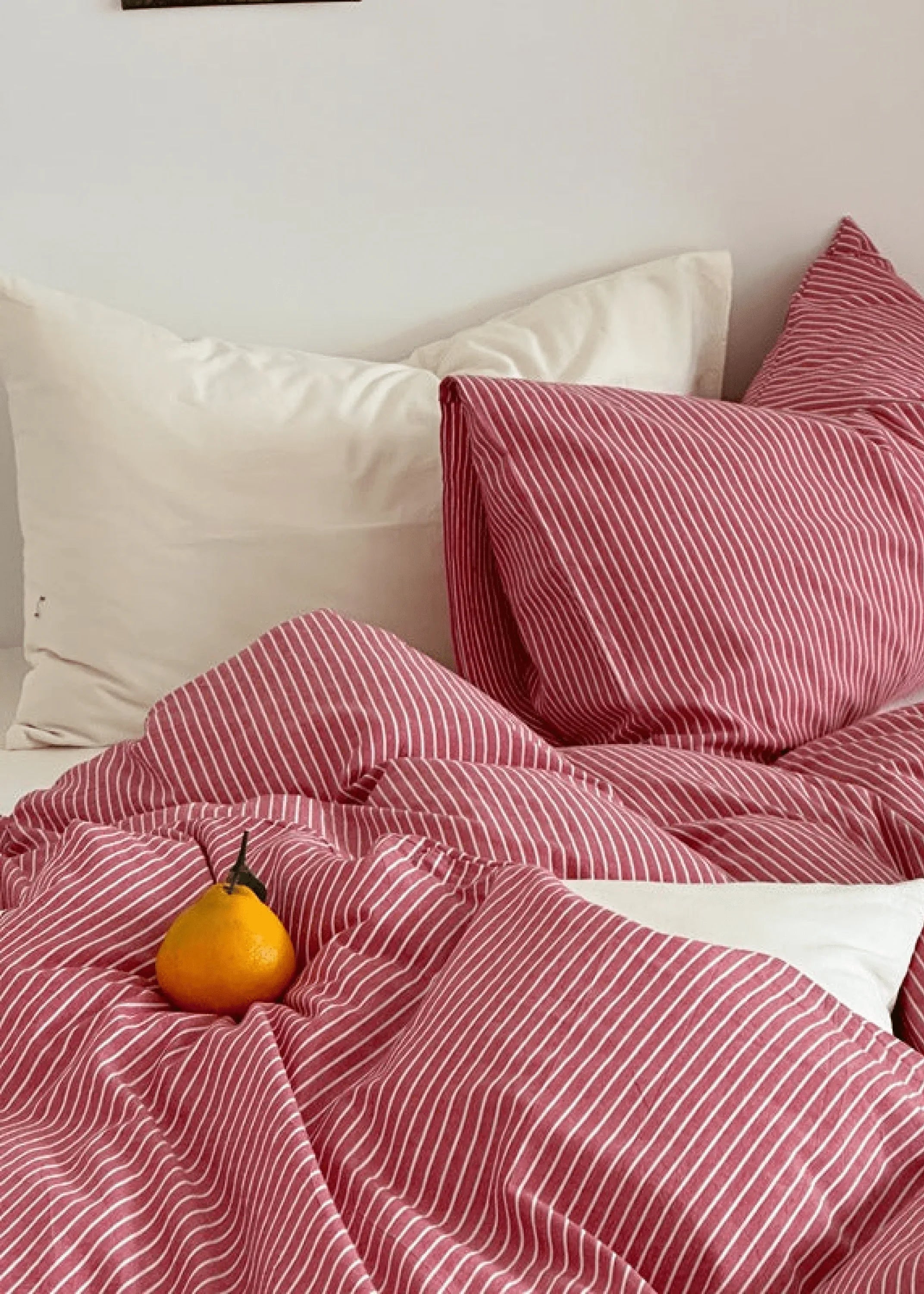 Thin Striped Bedding Set / Red Ever Lasting