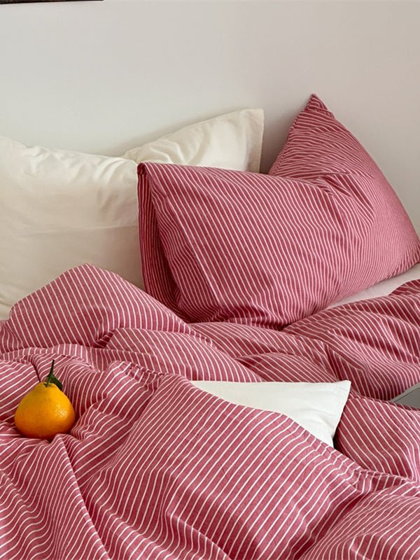 Thin Striped Bedding Set / Red