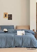 Thin Striped Bedding Set / Red Ever Lasting