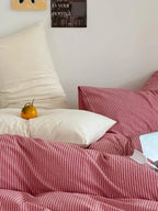 Thin Striped Bedding Set / Red