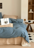 Thin Striped Bedding Set / Red