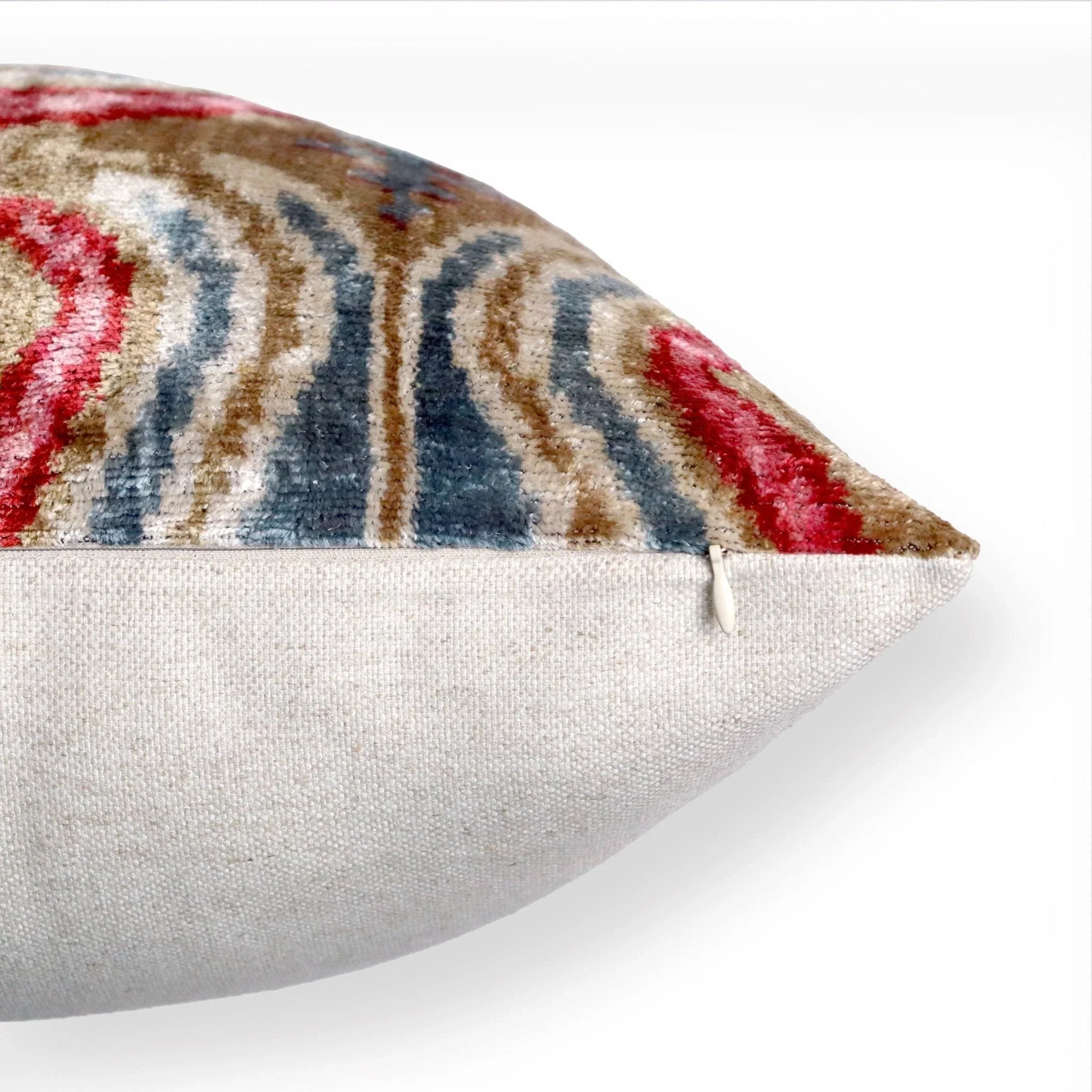 Canvello Modern Farmhouse Throw Pillows | X in (45 X Cm), detail shot - House Of Avana